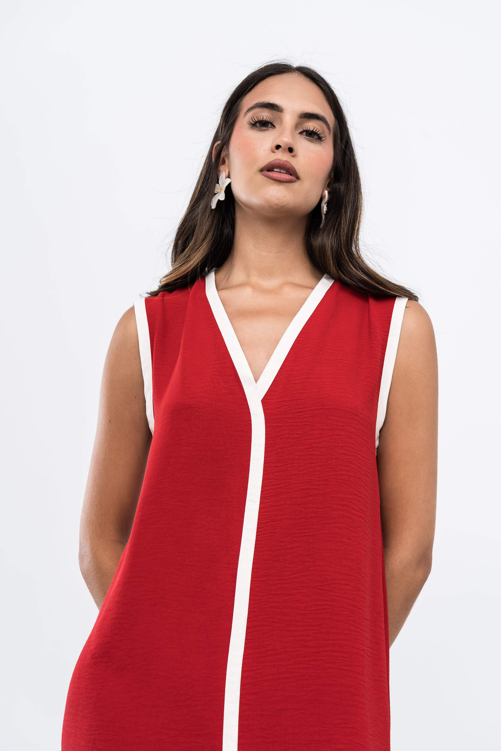 VESTIDO VIVOS CONTRASTE ROJO