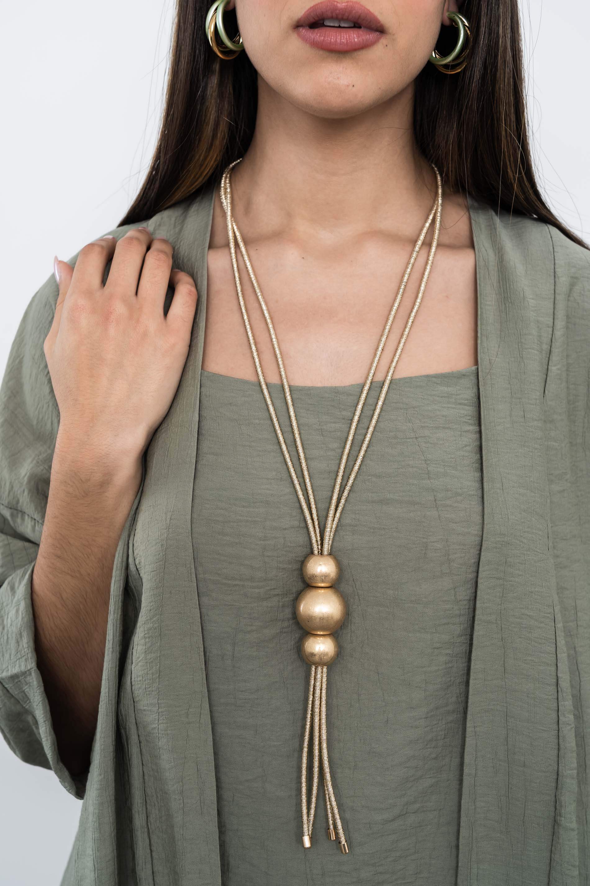 COLLAR CORDÓN BOLAS