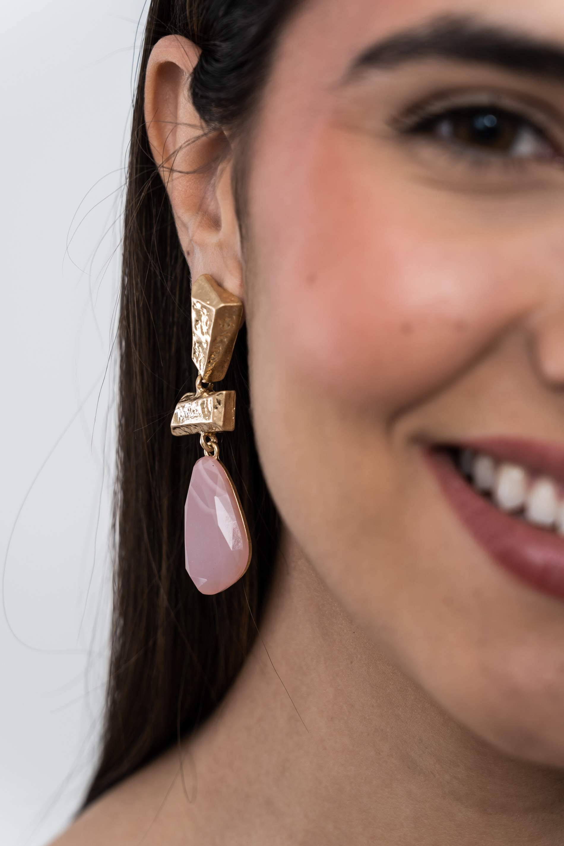 PENDIENTE TEXTURA PIEDRA ROSA