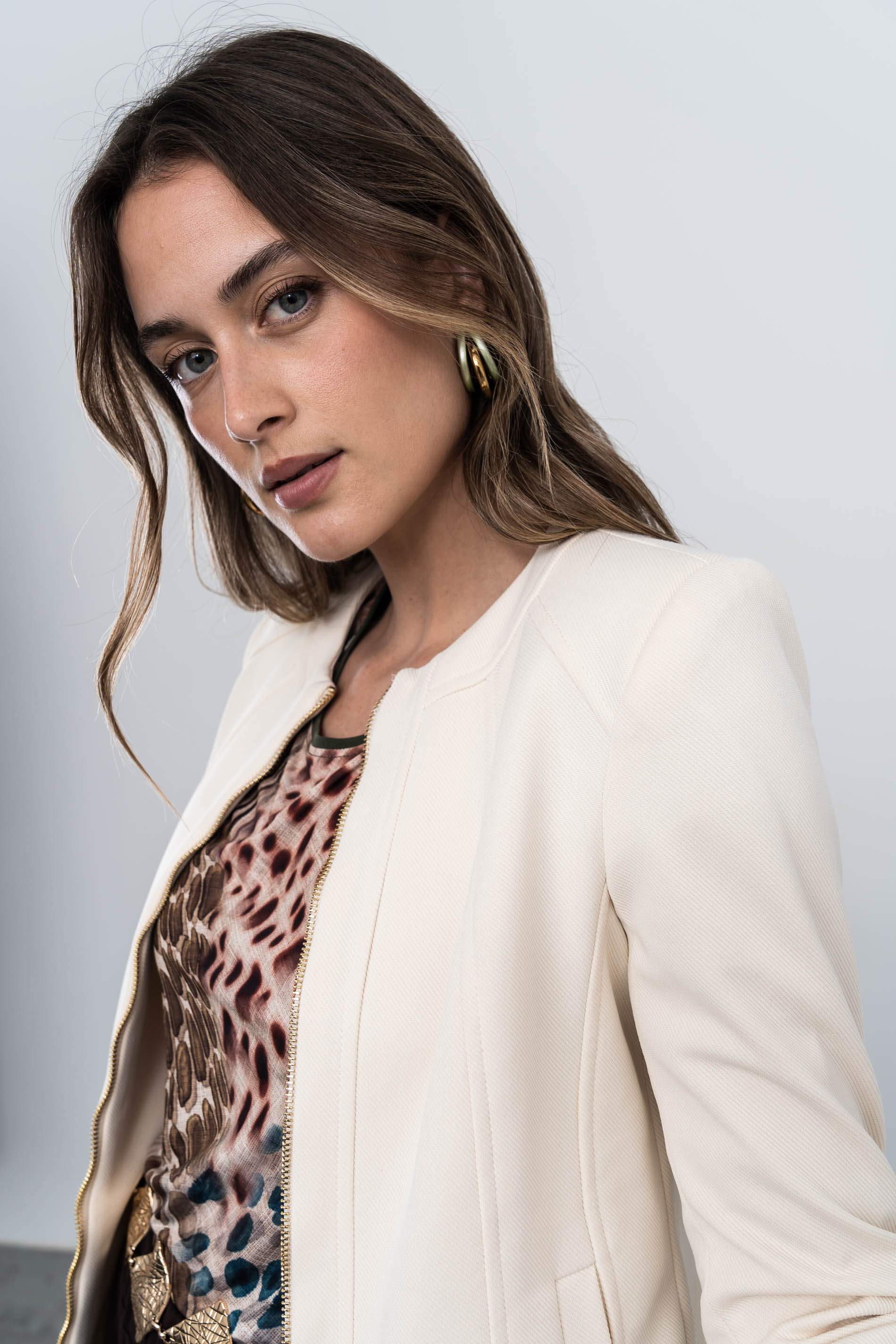 CAMISETA ABERTURAS ANIMAL