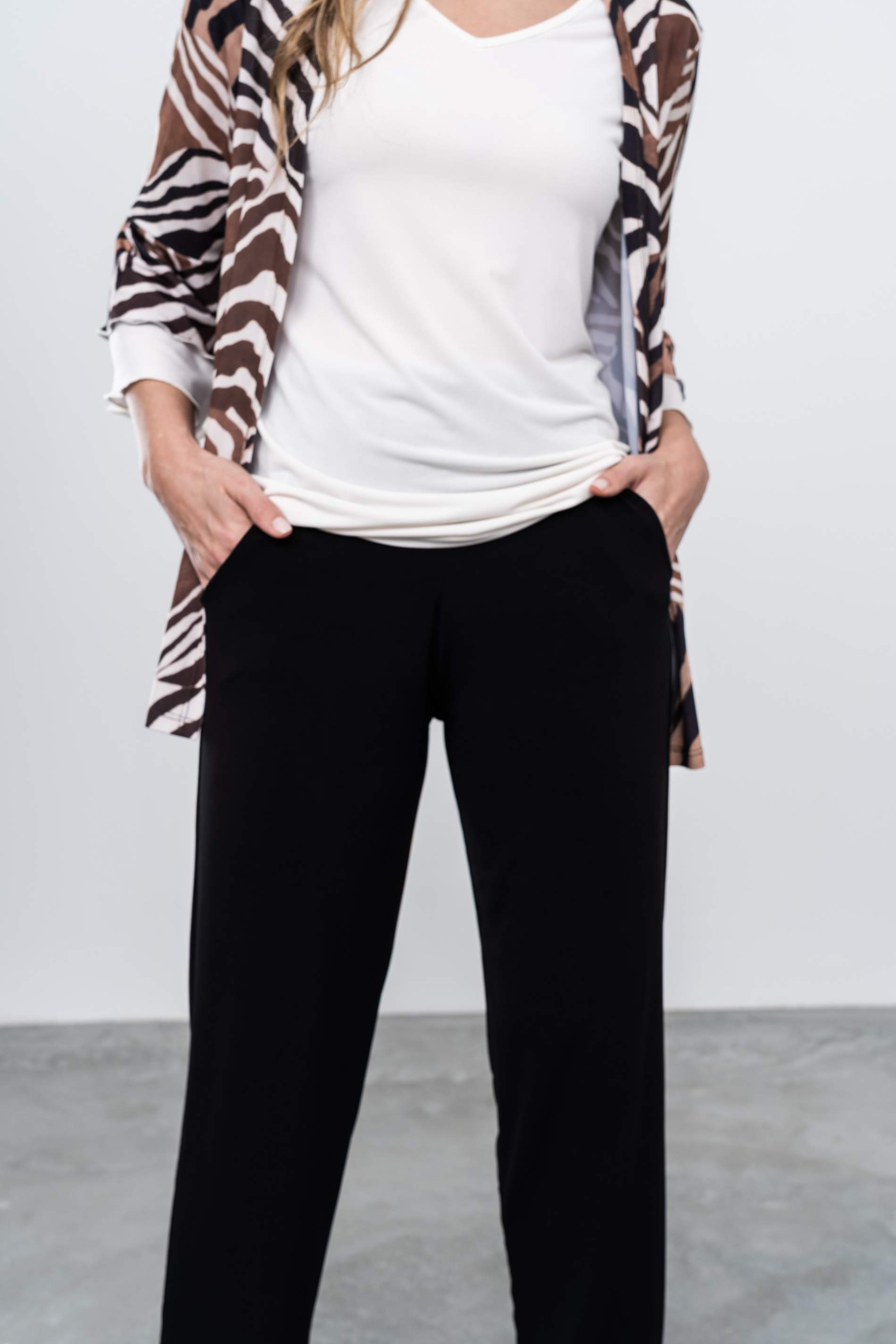 PANTALÓN FLUIDO NEGRO