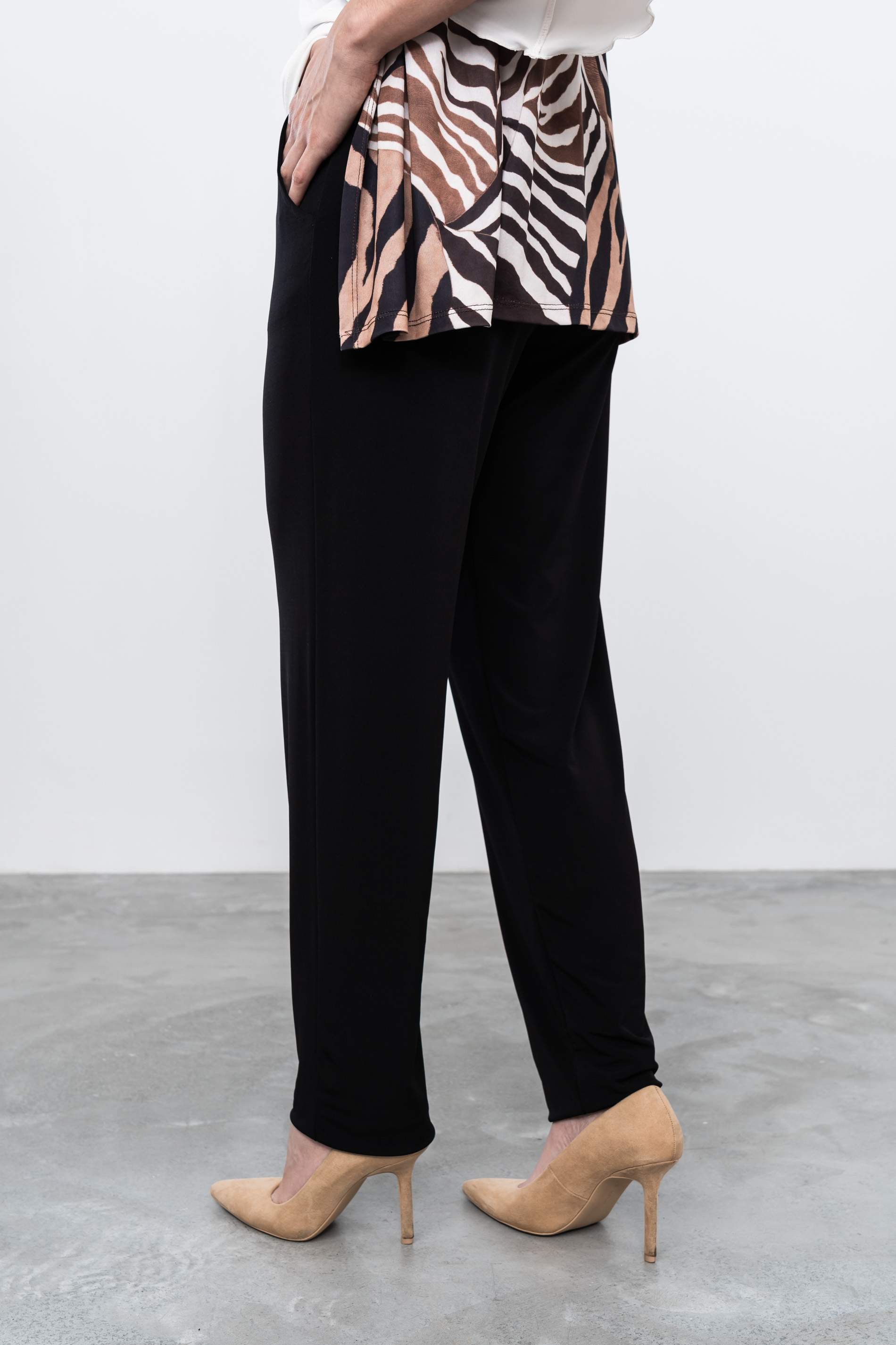 PANTALÓN FLUIDO NEGRO