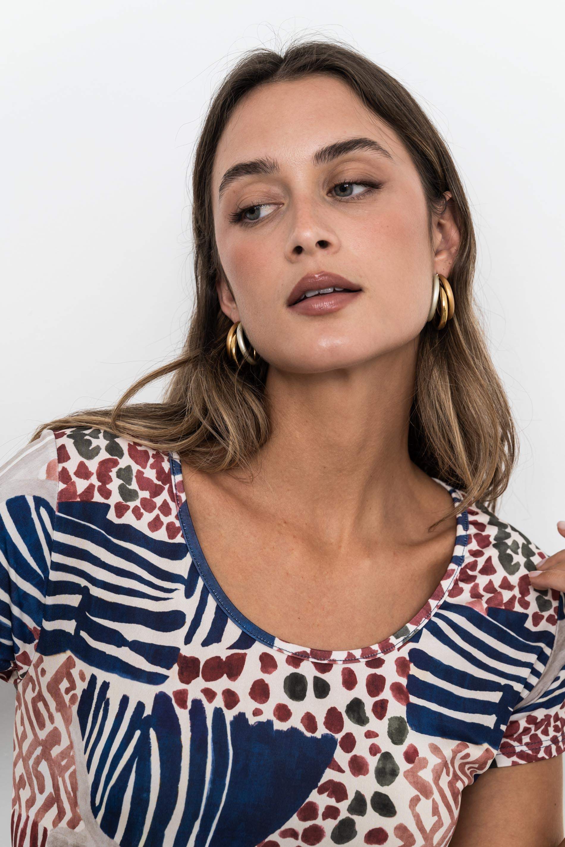 VESTIDO VOLANTE PATCHWORD