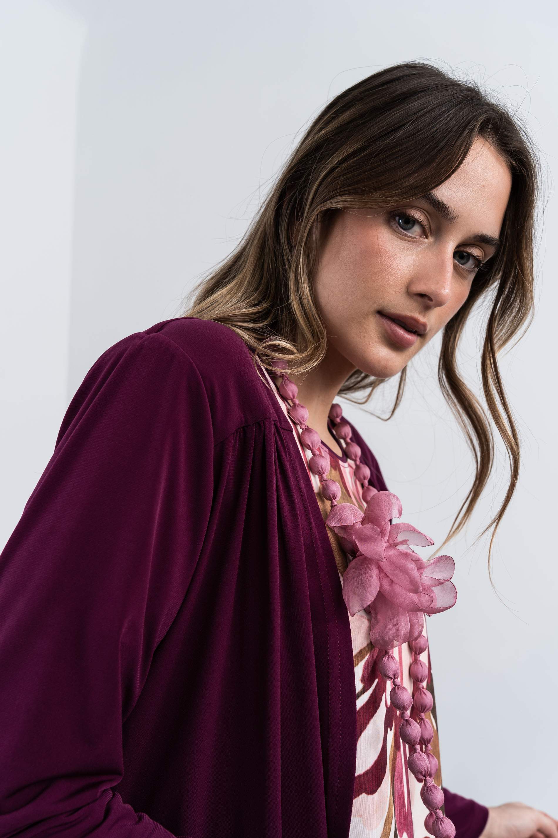 CÁRDIGAN CANESÚ FRUNCES BERENJENA