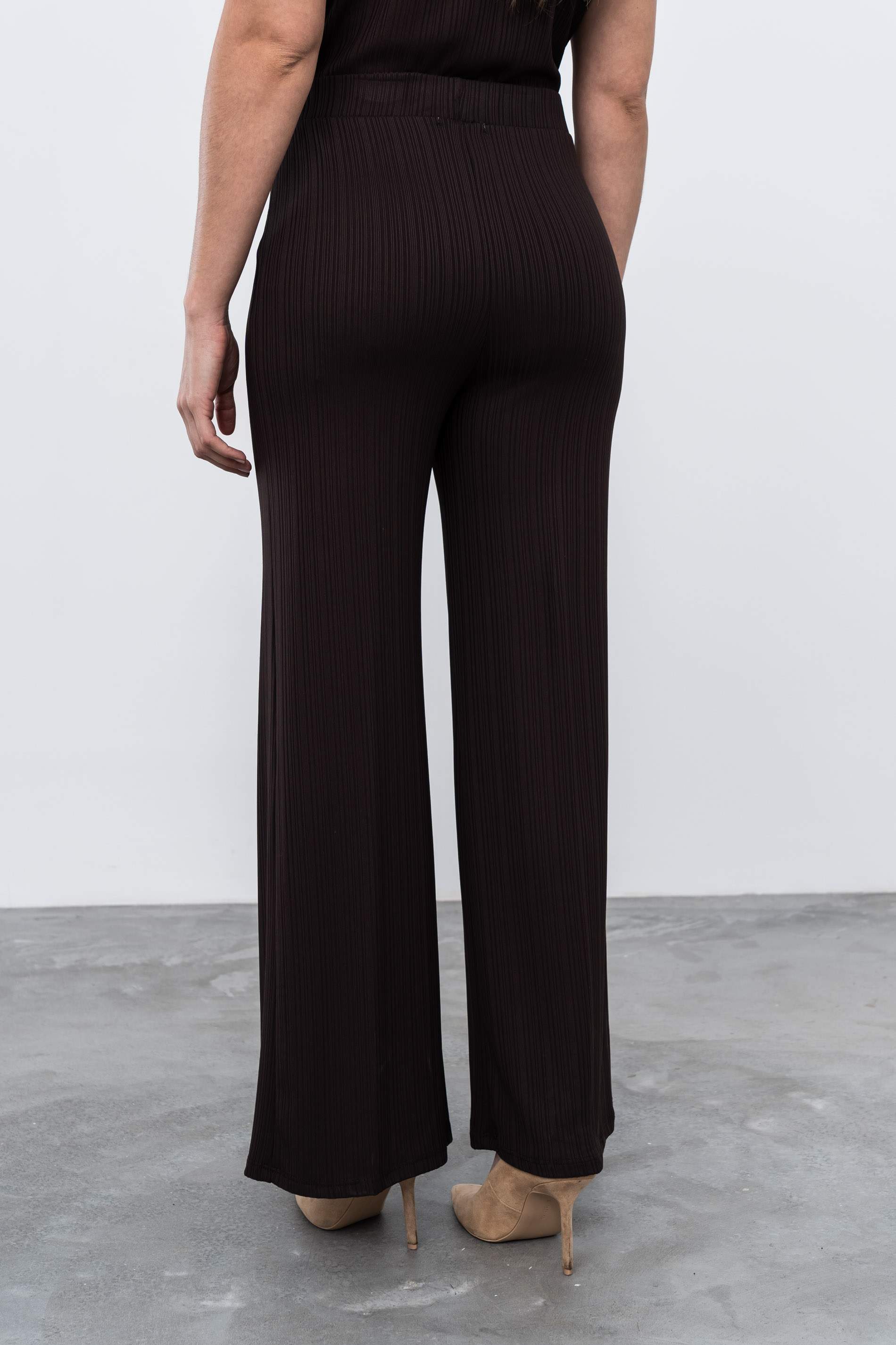 PANTALÓN FLUIDO TEXTURA CHOCOLATE