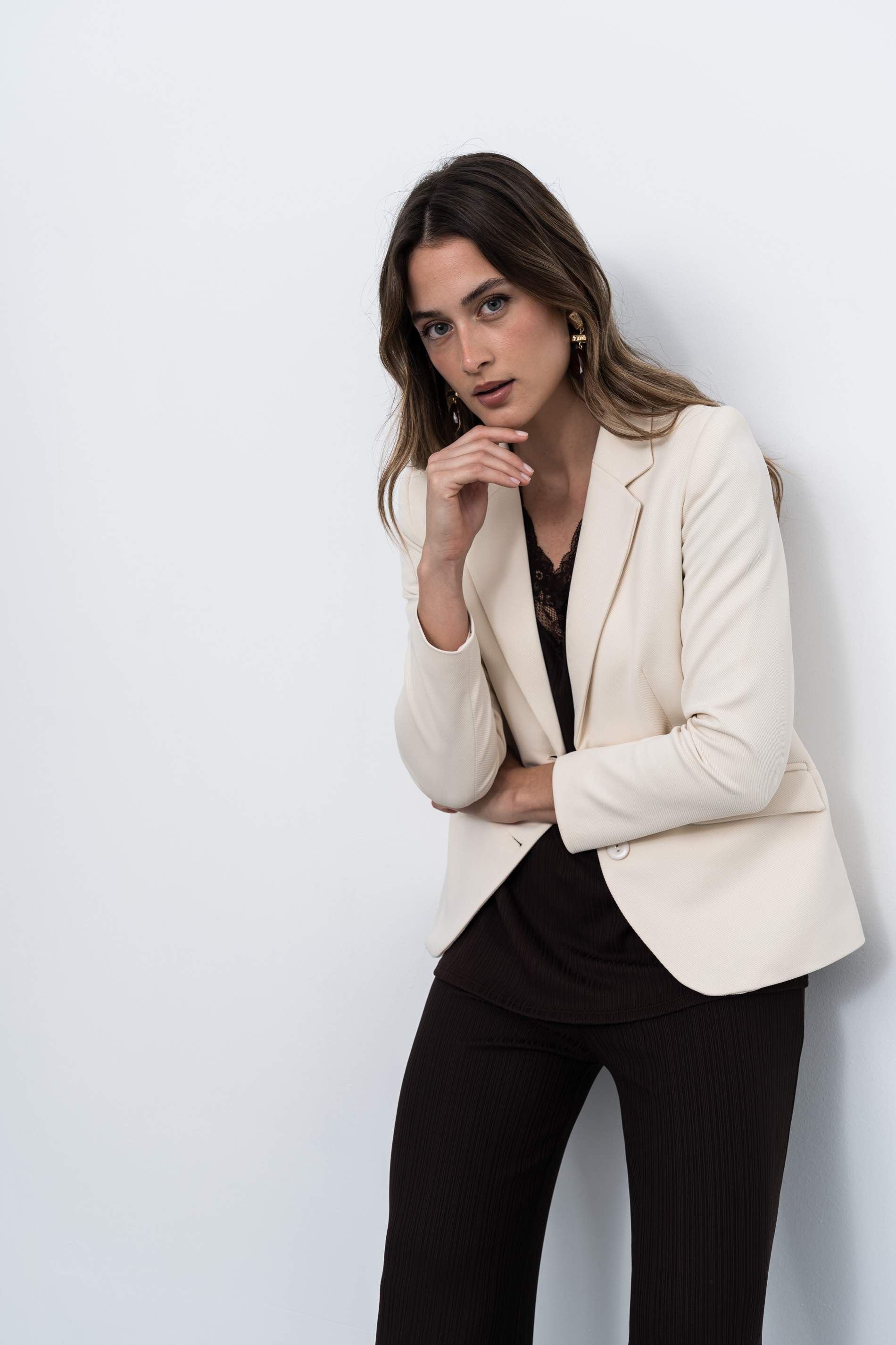 PANTALÓN FLUIDO TEXTURA CHOCOLATE