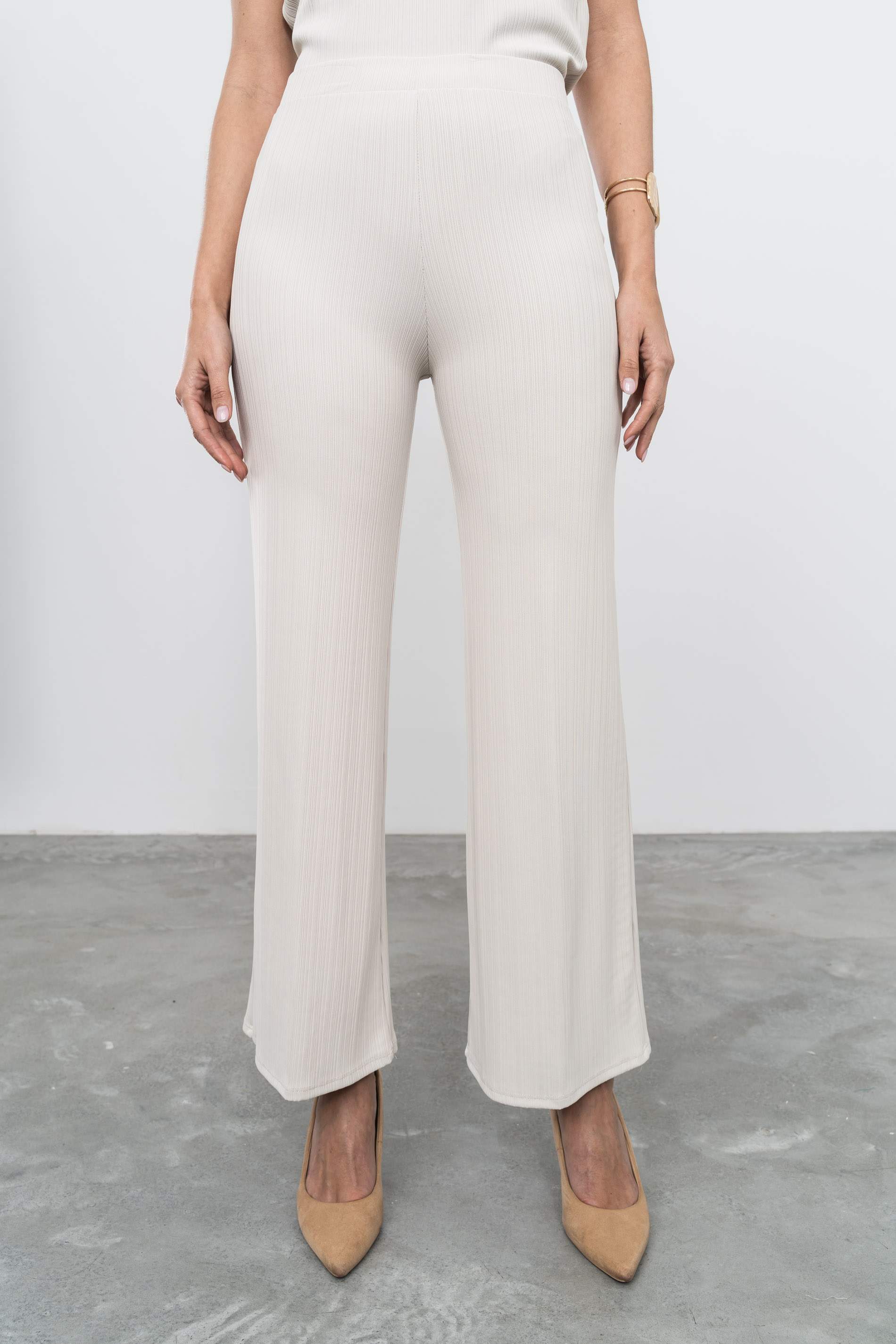 PANTALÓN FLUIDO TEXTURA BEIGE