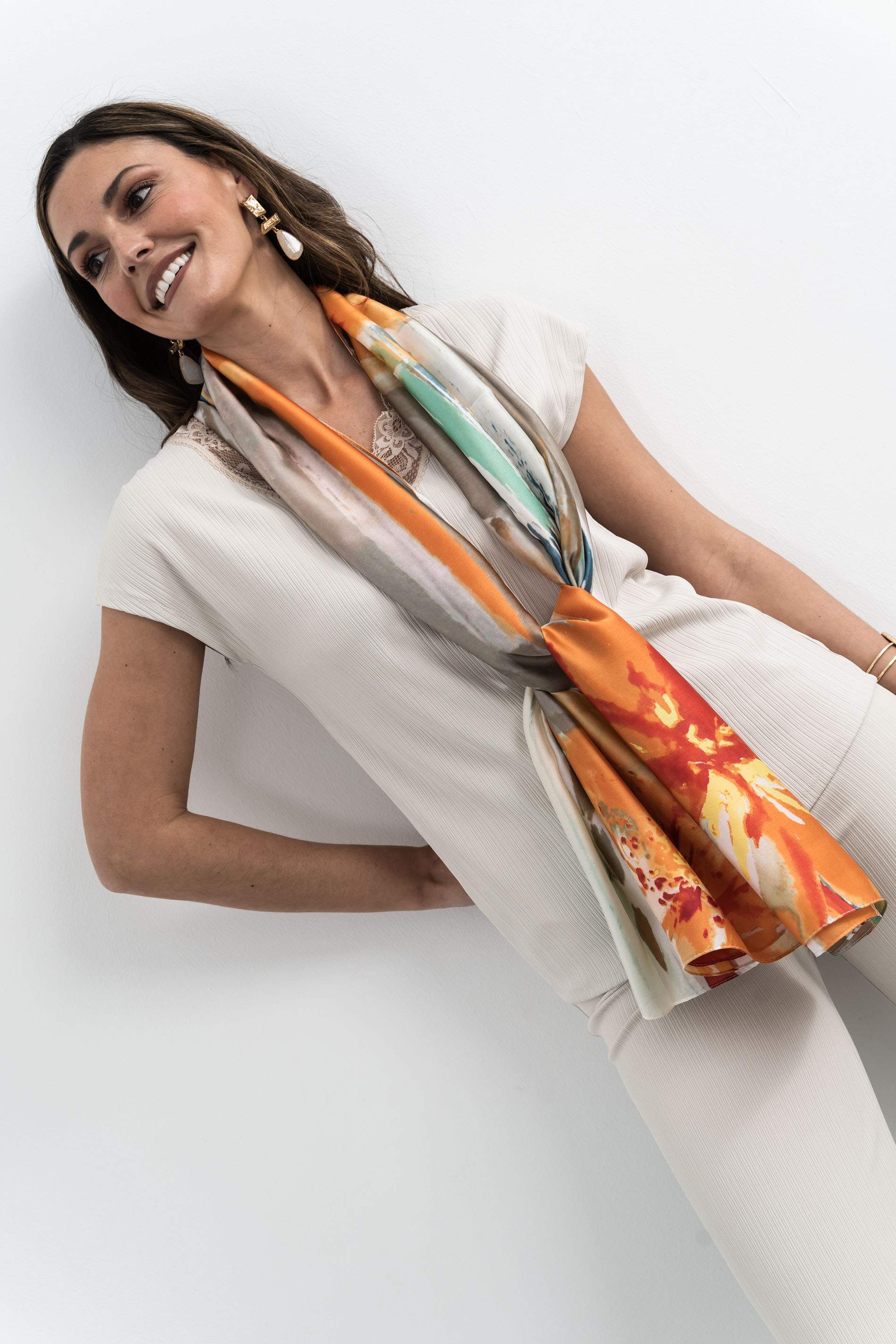 CAMISETA TEXTURA ENCAJE BEIGE