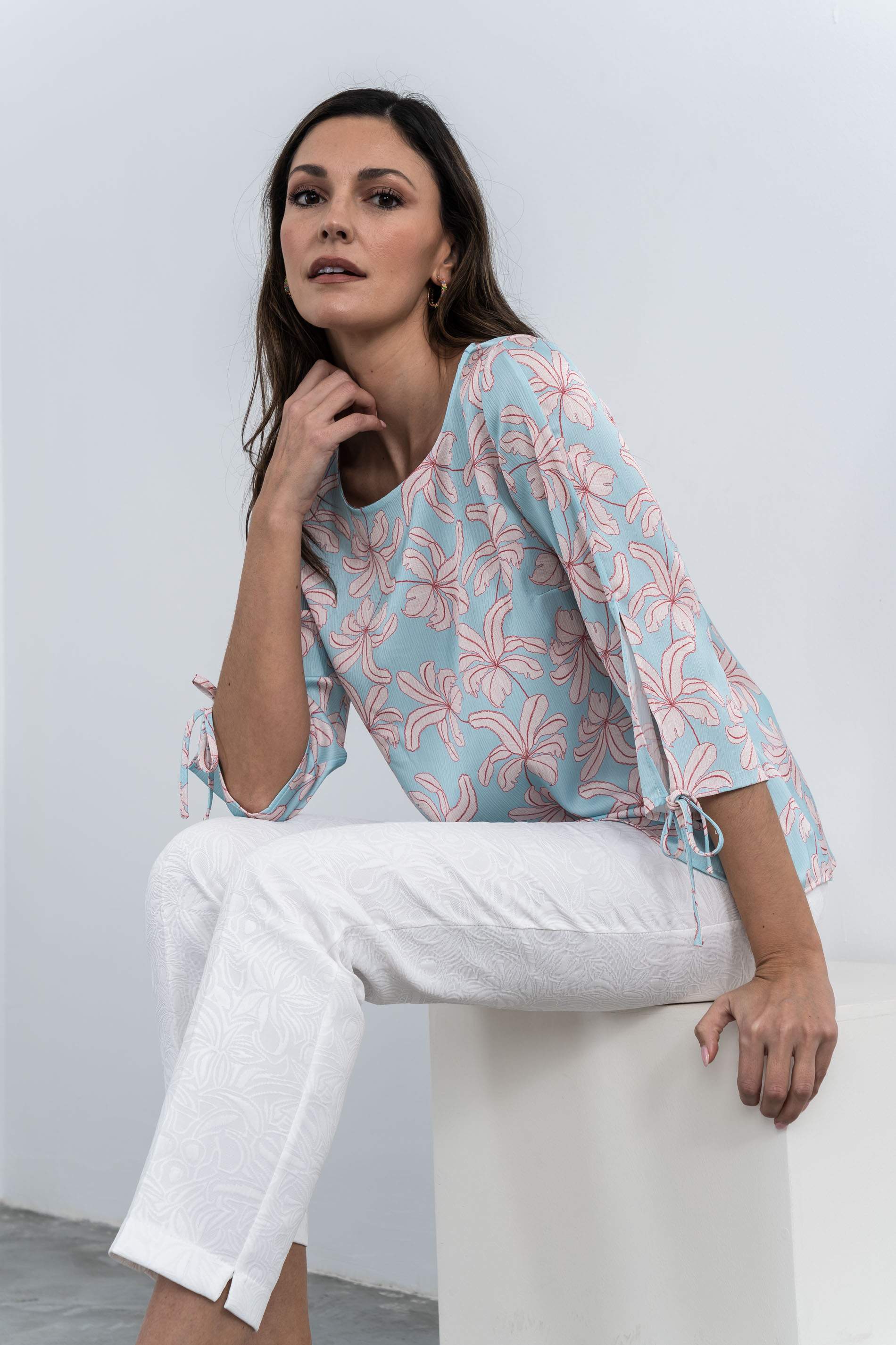 BLUSA HOJAS MANGA LACITOS AGUA