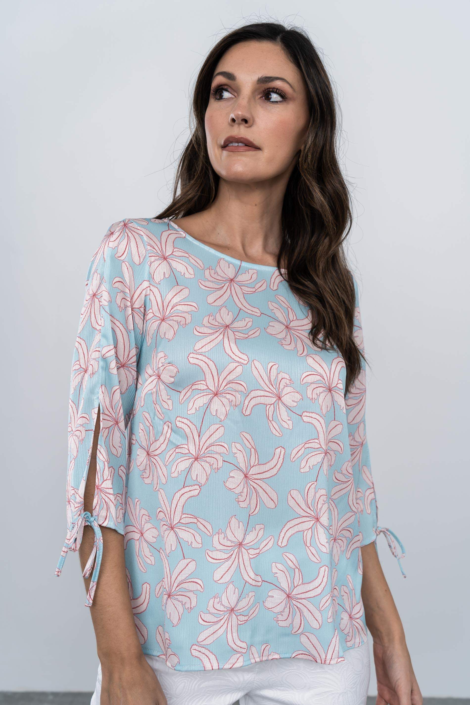 BLUSA HOJAS MANGA LACITOS AGUA