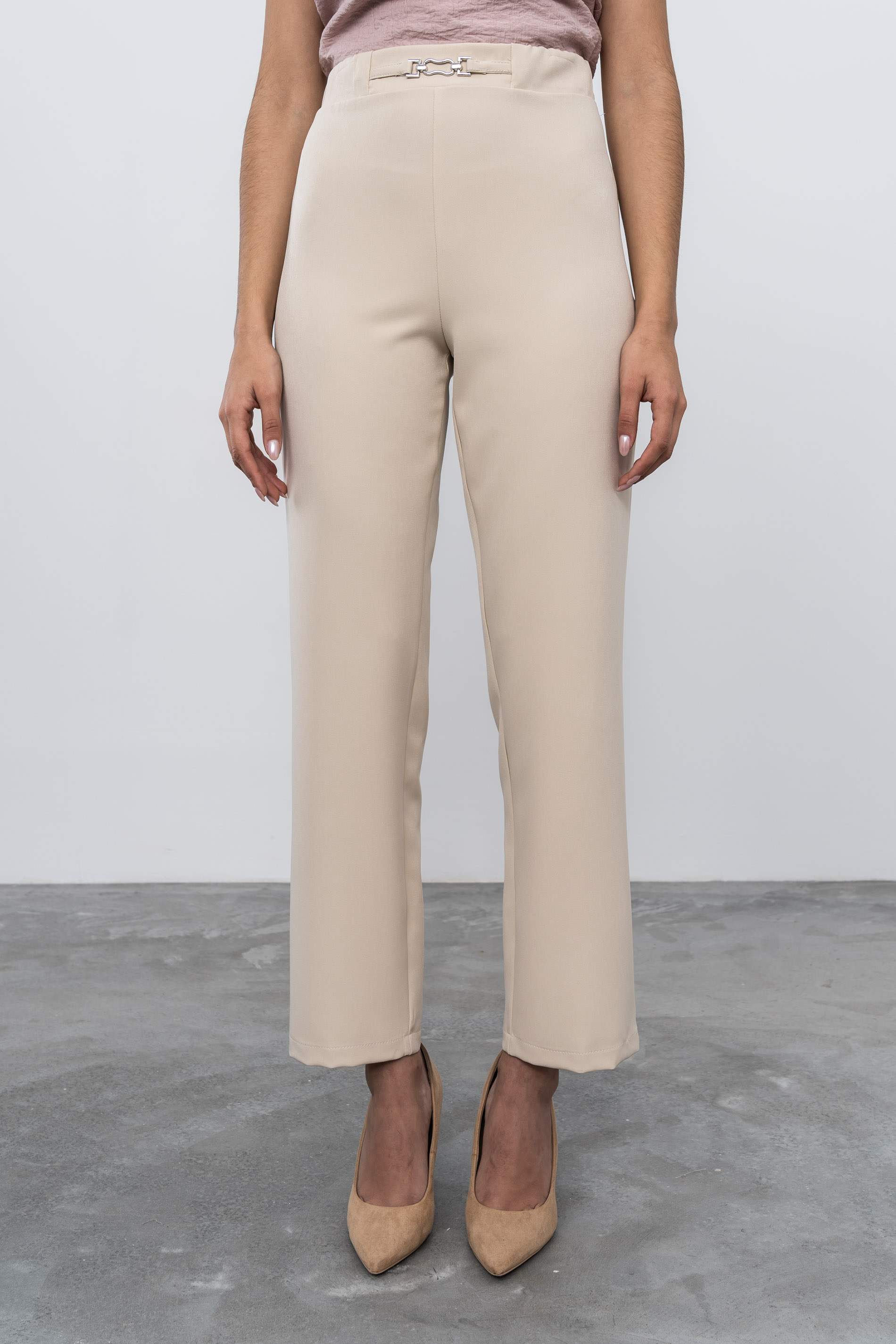 PANTALÓN HEBILLA BEIGE