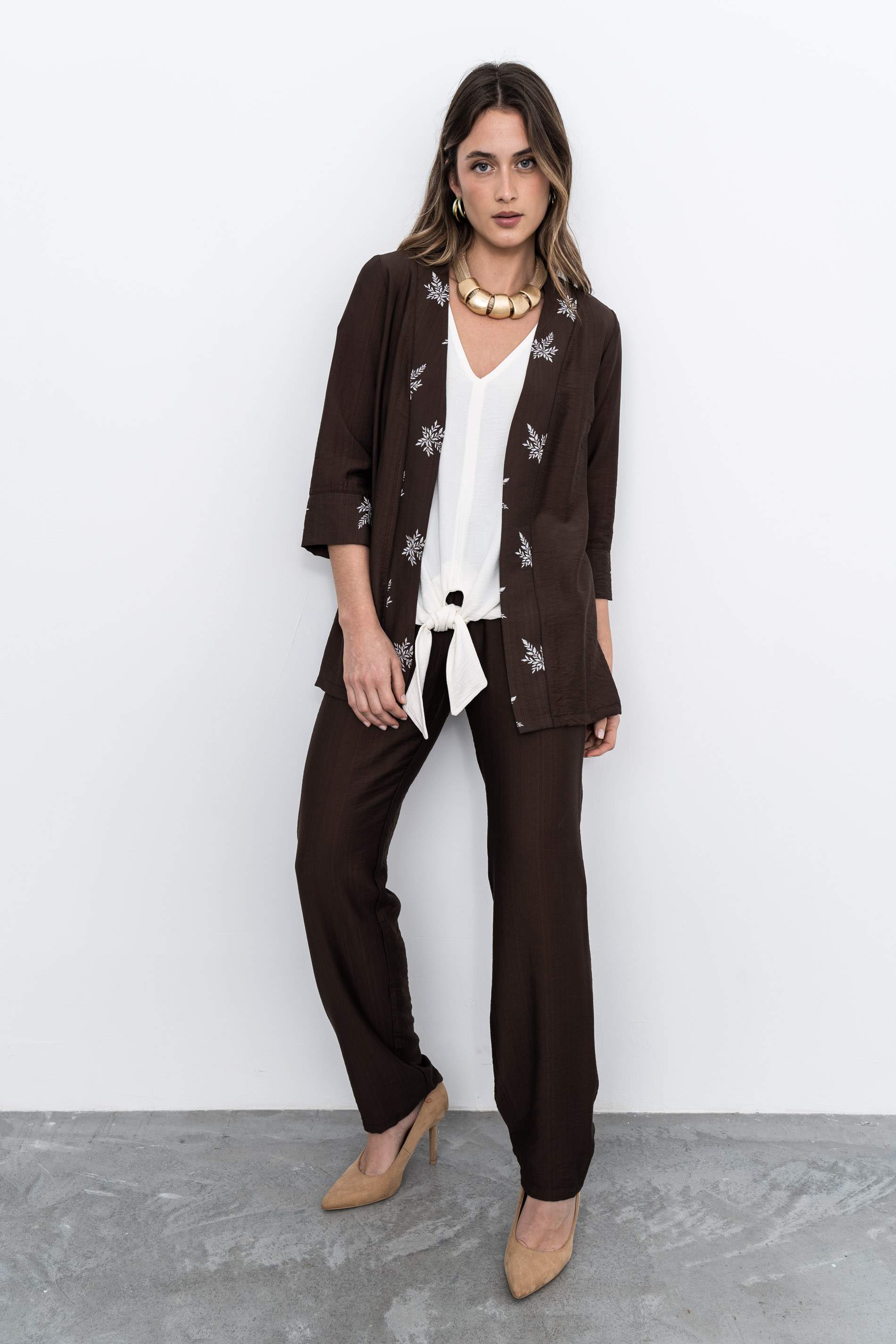 SOBRECAMISA DETALLE HOJAS CHOCOLATE