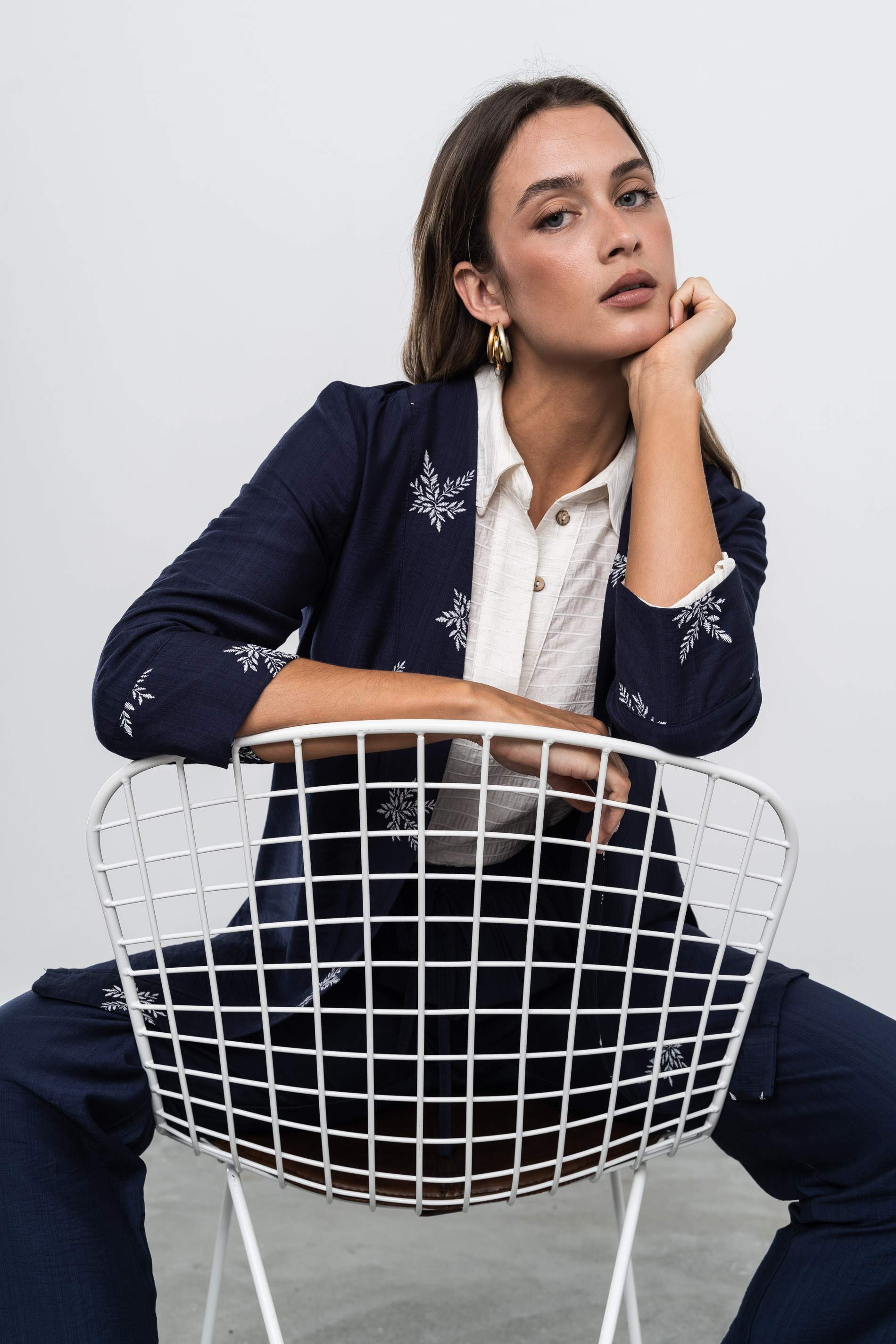 SOBRECAMISA DETALLE HOJAS MARINO