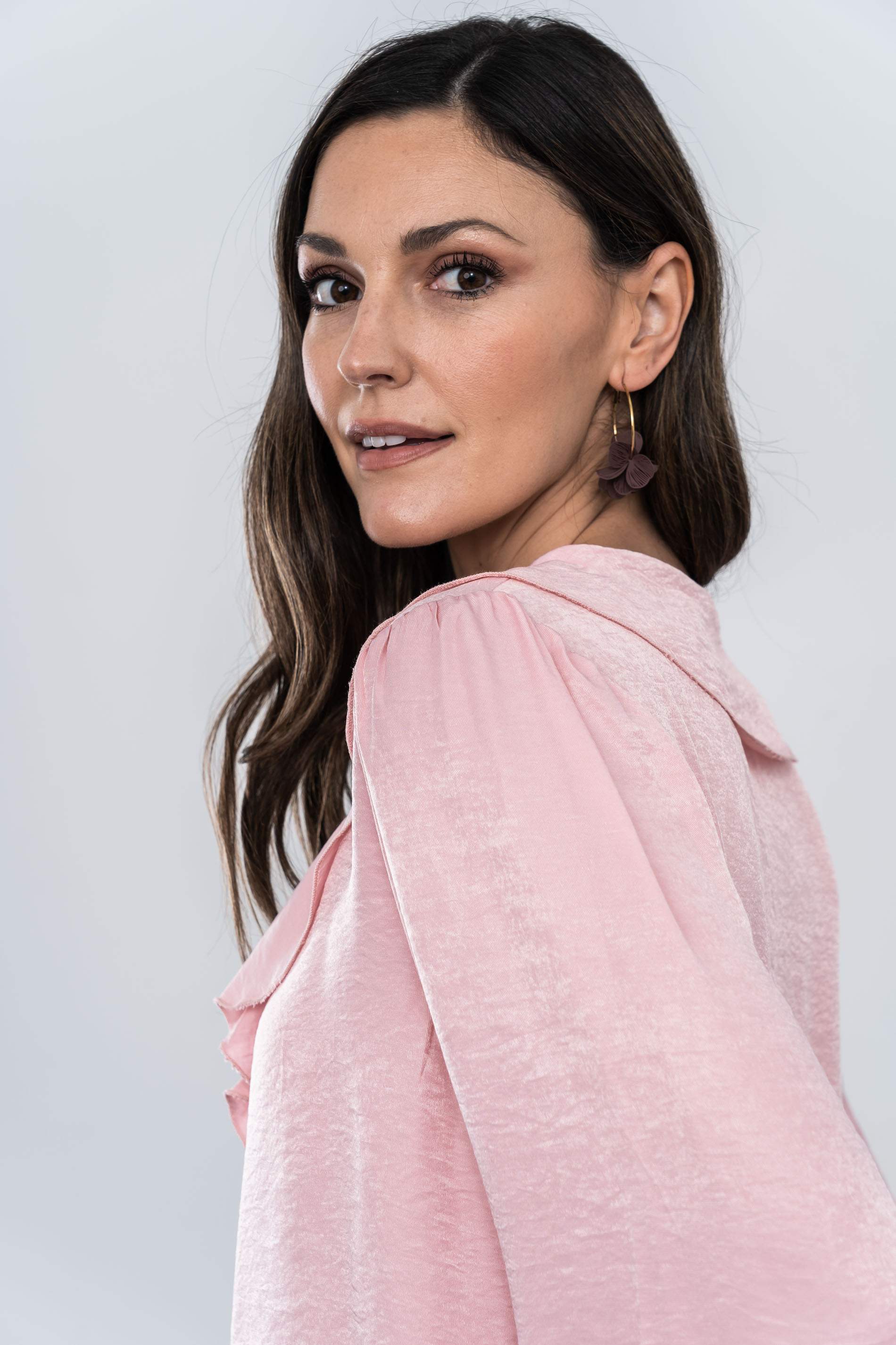 BLUSA CUELLO VOLANTE ROSA