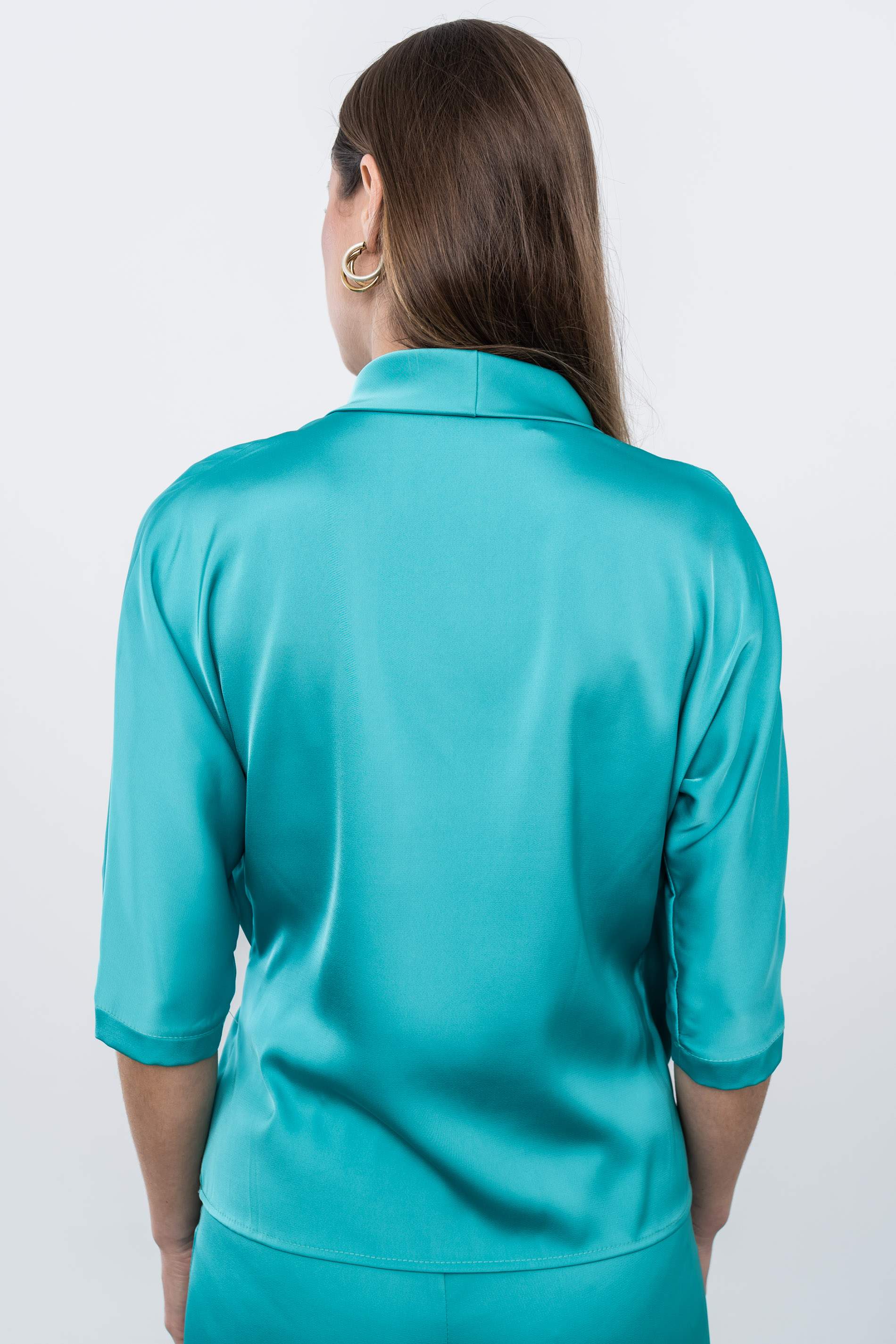 BLUSA SMOKING SATINADA ESMERALDA