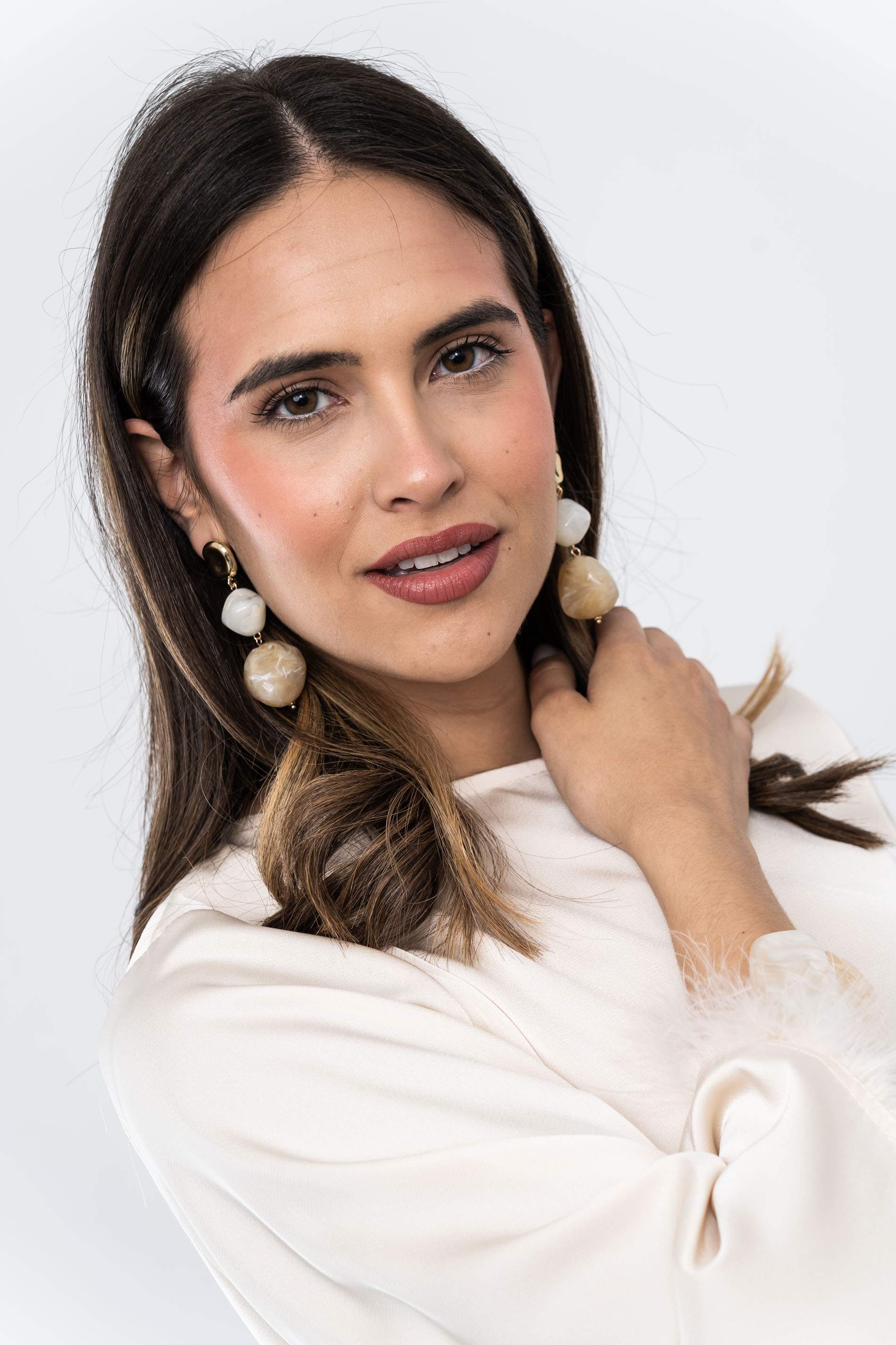 BLUSÓN FANTASÍA PLUMAS BEIGE