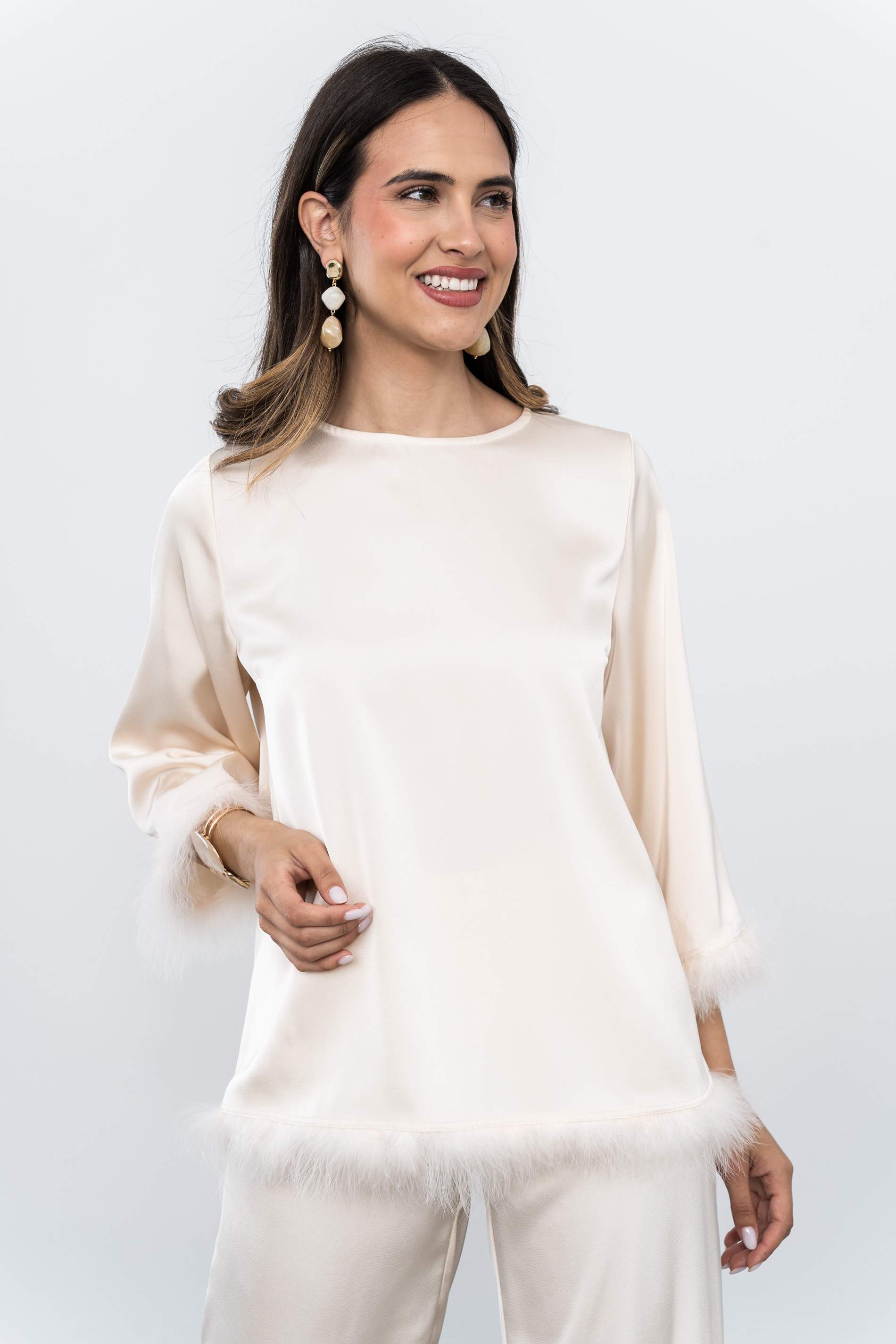 BLUSÓN FANTASÍA PLUMAS BEIGE