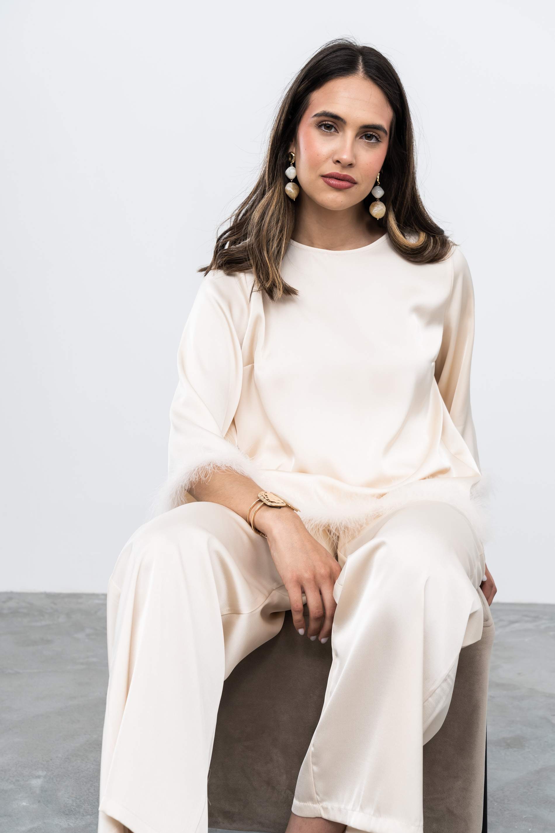 PANTALÓN VESTIR SATINADO BEIGE