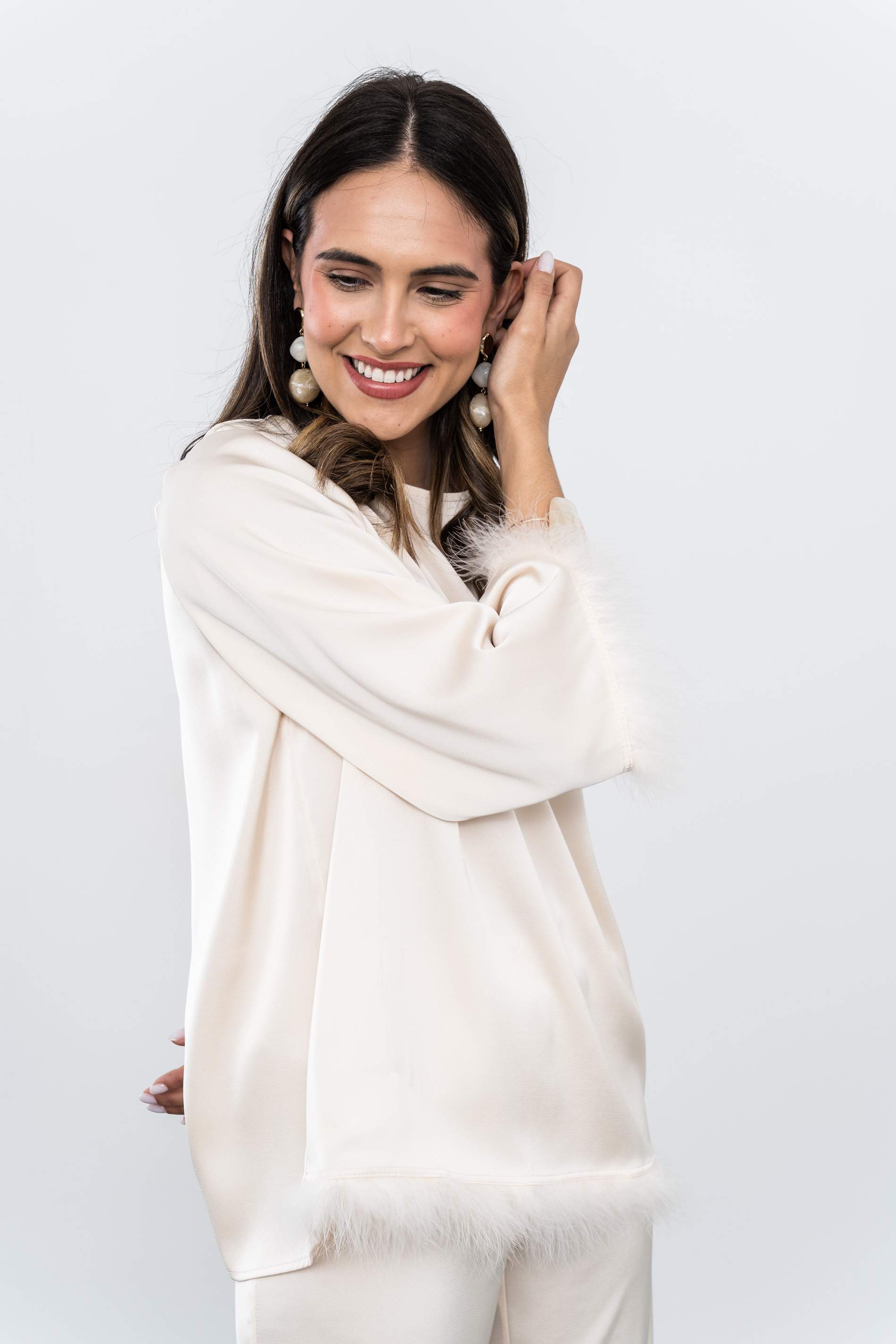 PANTALÓN VESTIR SATINADO BEIGE