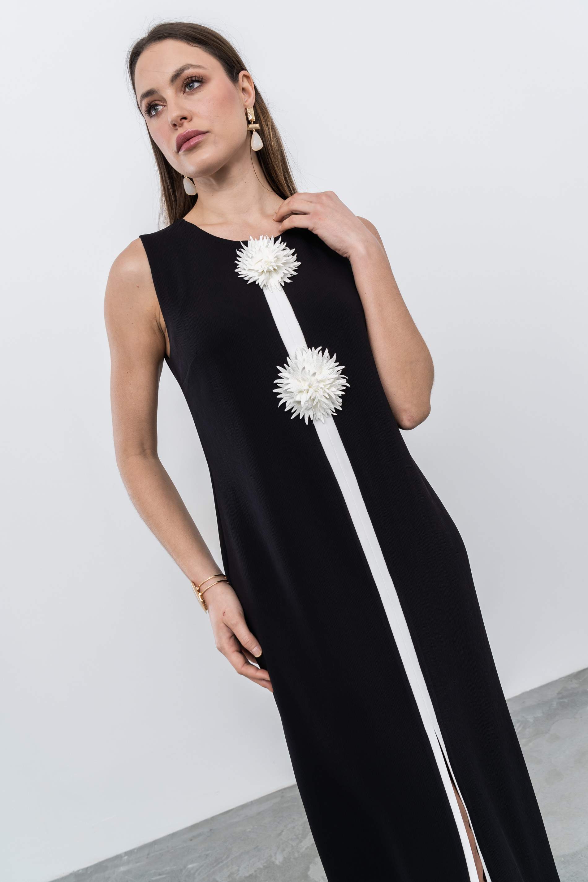 VESTIDO VIVOS FLOR MANGA SISA