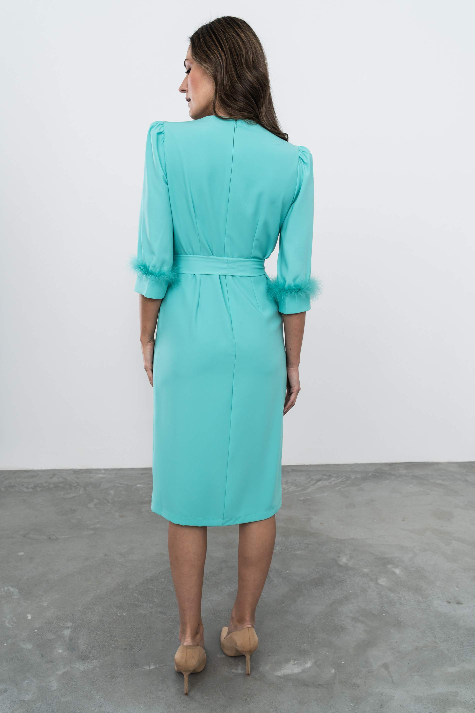 VESTIDO RECOGIDO PLUMAS TURQUESA