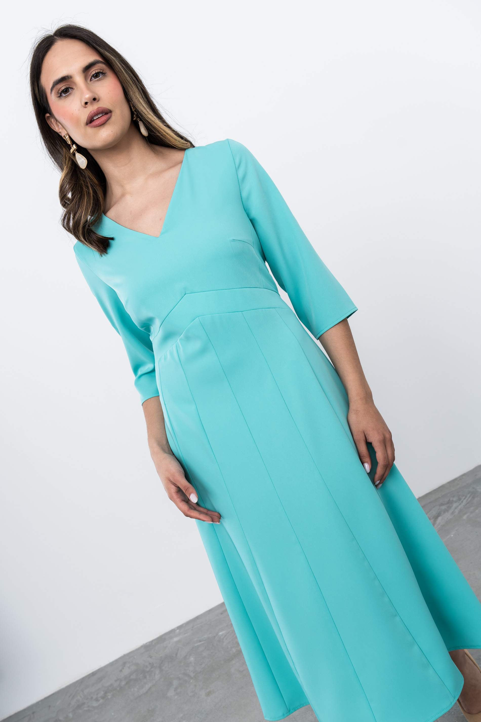 VESTIDO MIDI QUILLAS