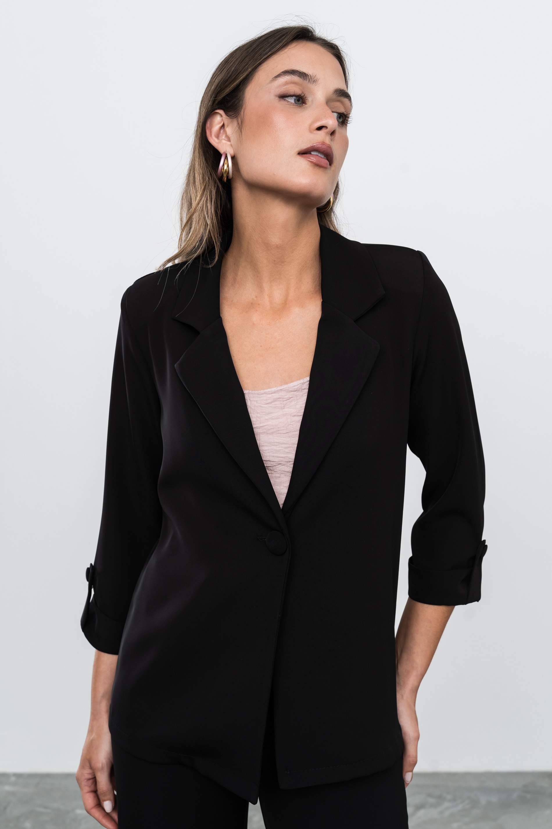 CHAQUETA FLUIDA BOTÓN NEGRO