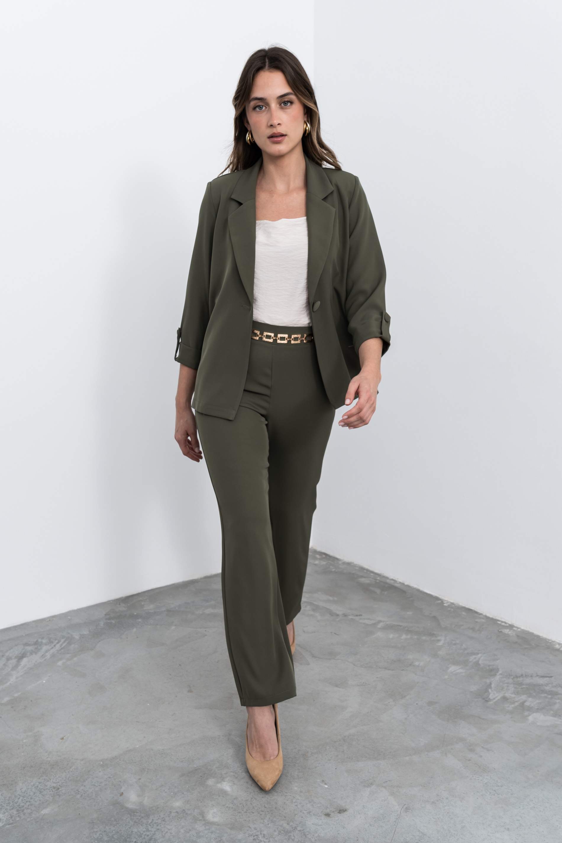 CHAQUETA FLUIDA BOTÓN KAKI