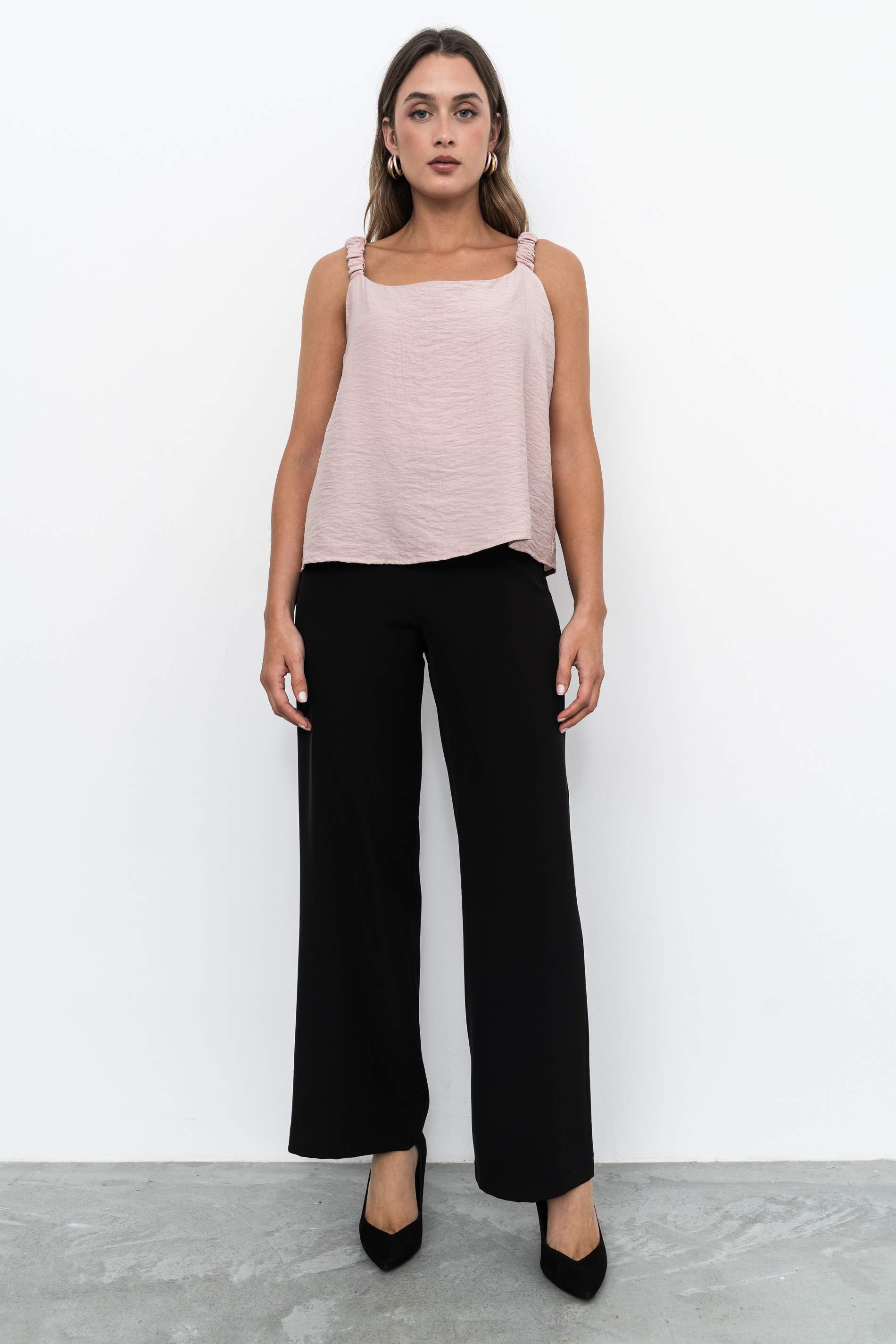 PANTALÓN ANCHO FLUIDO NEGRO