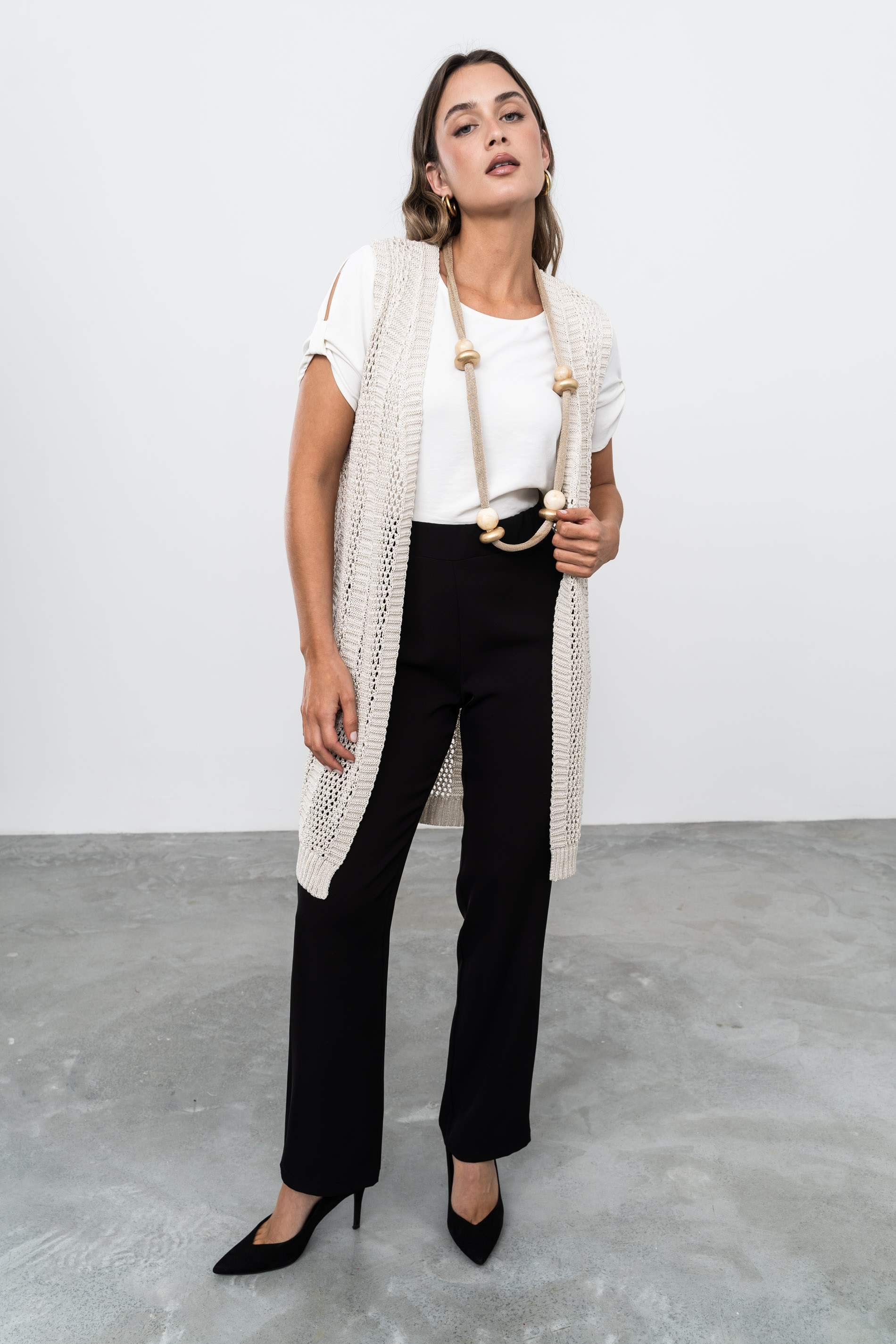 PANTALÓN RECTO FLUIDO NEGRO