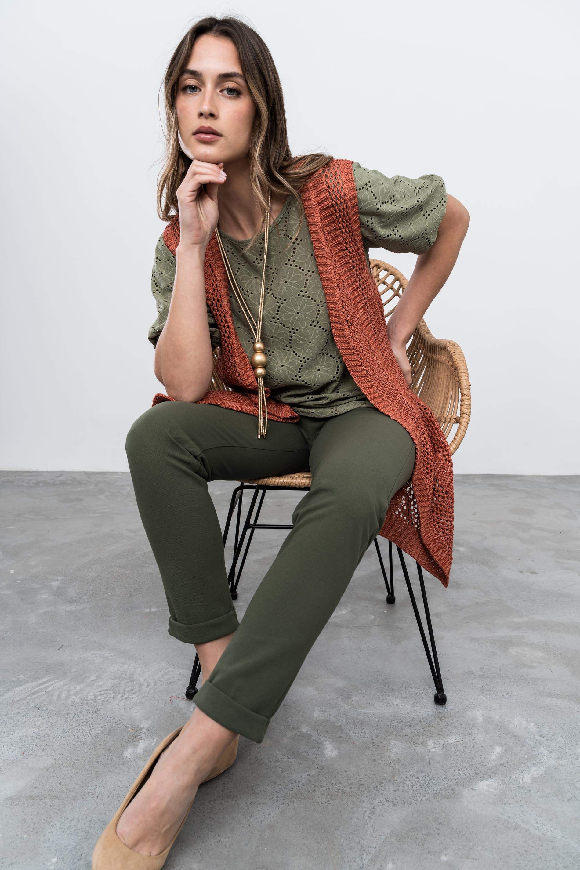 PANTALÓN GOMA BOLSILLOS KAKI