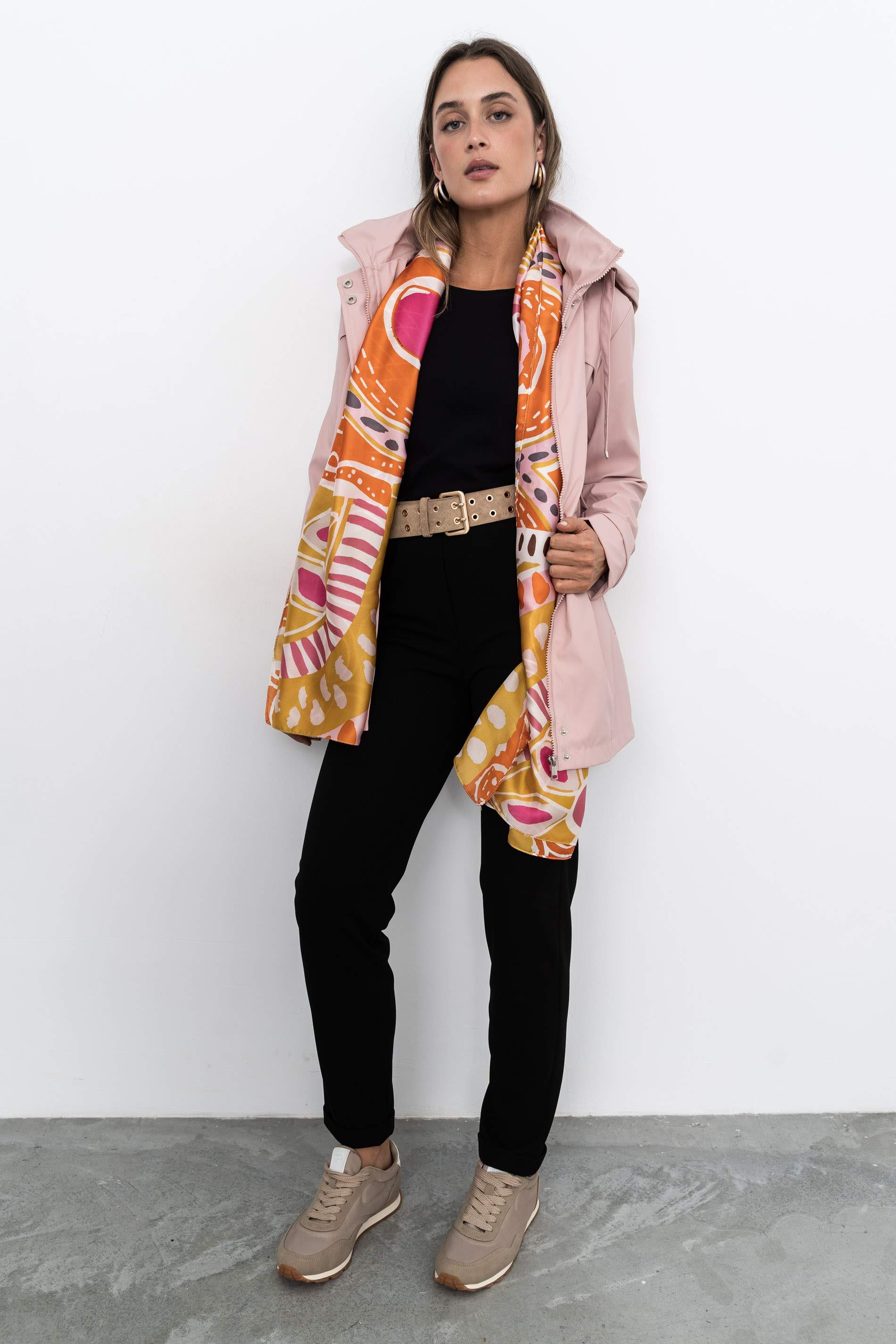 PANTALÓN GOMA BOLSILLOS NEGRO