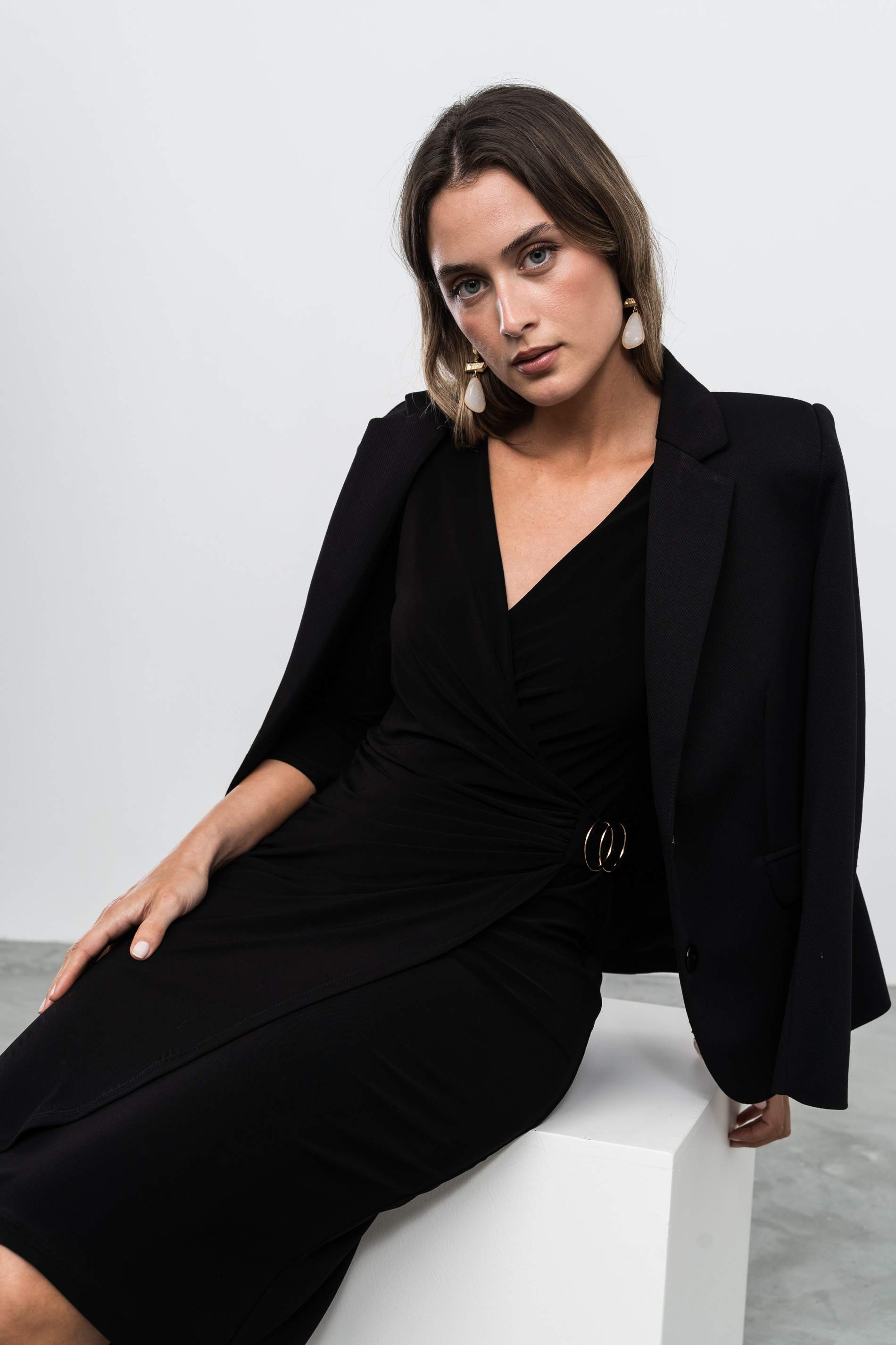 VESTIDO RECOGIDO HEBILLA NEGRO