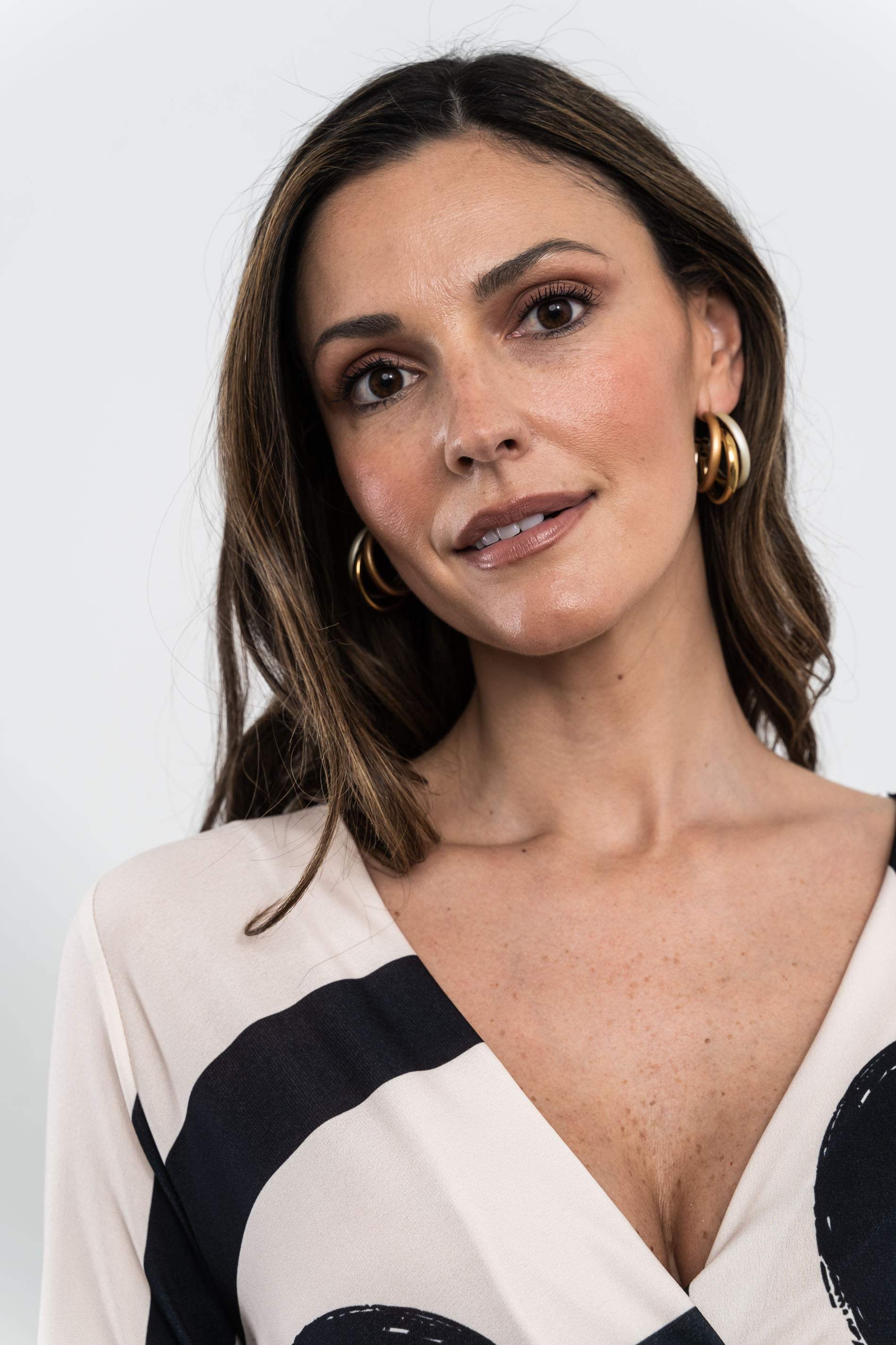 VESTIDO RECOGIDO HEBILLA BICOLOR