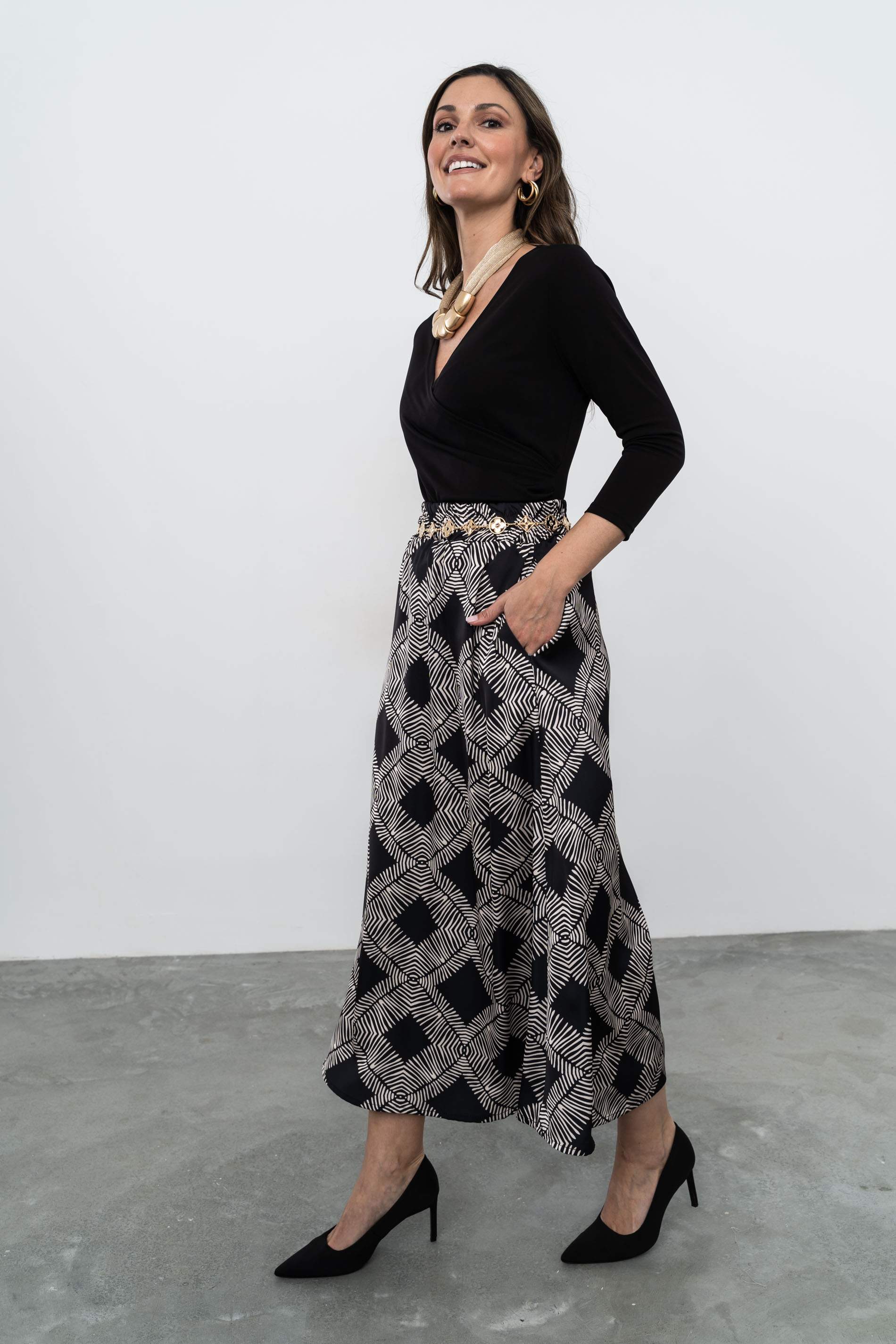 TOP RECOGIDO LATERAL NEGRO