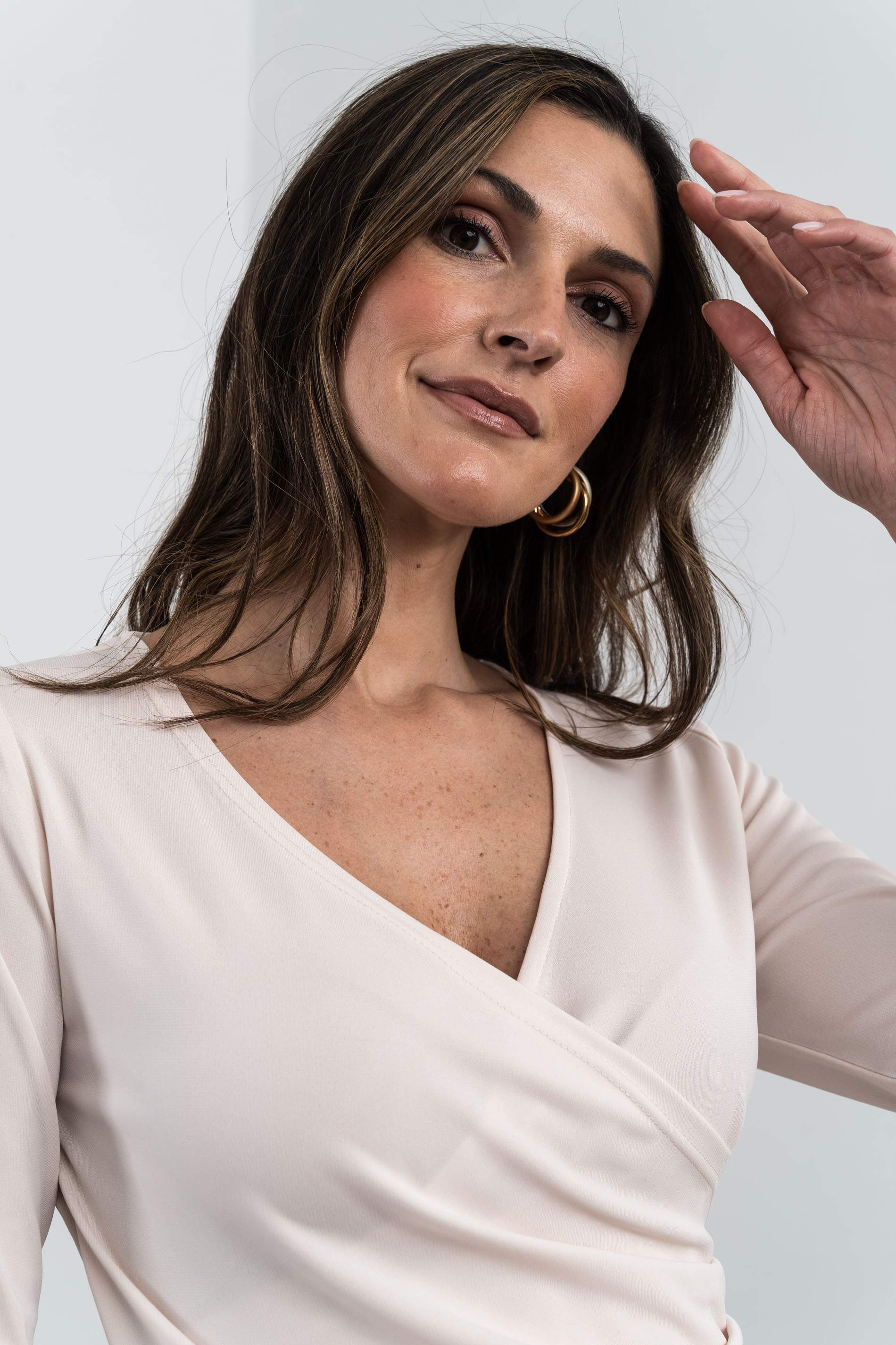 TOP RECOGIDO LATERAL CREMA