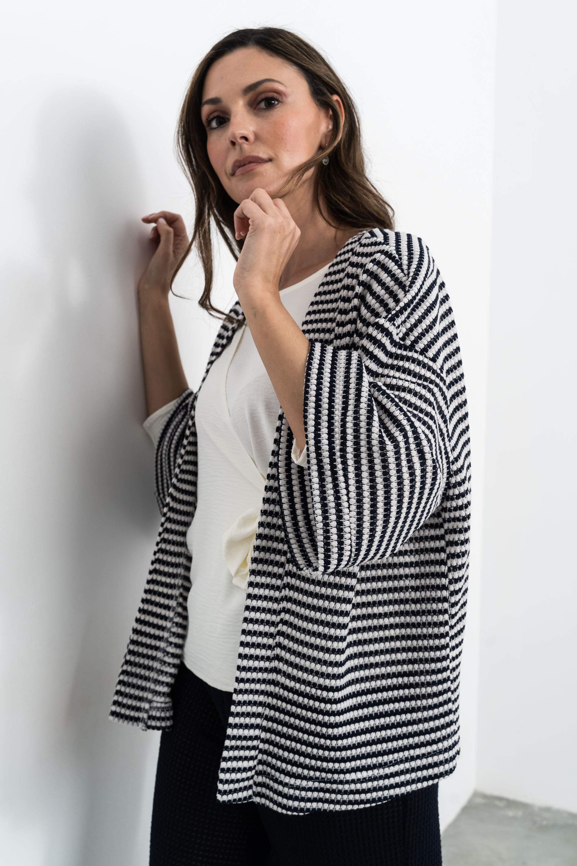 KIMONO RAYAS JACQUARD MARINO