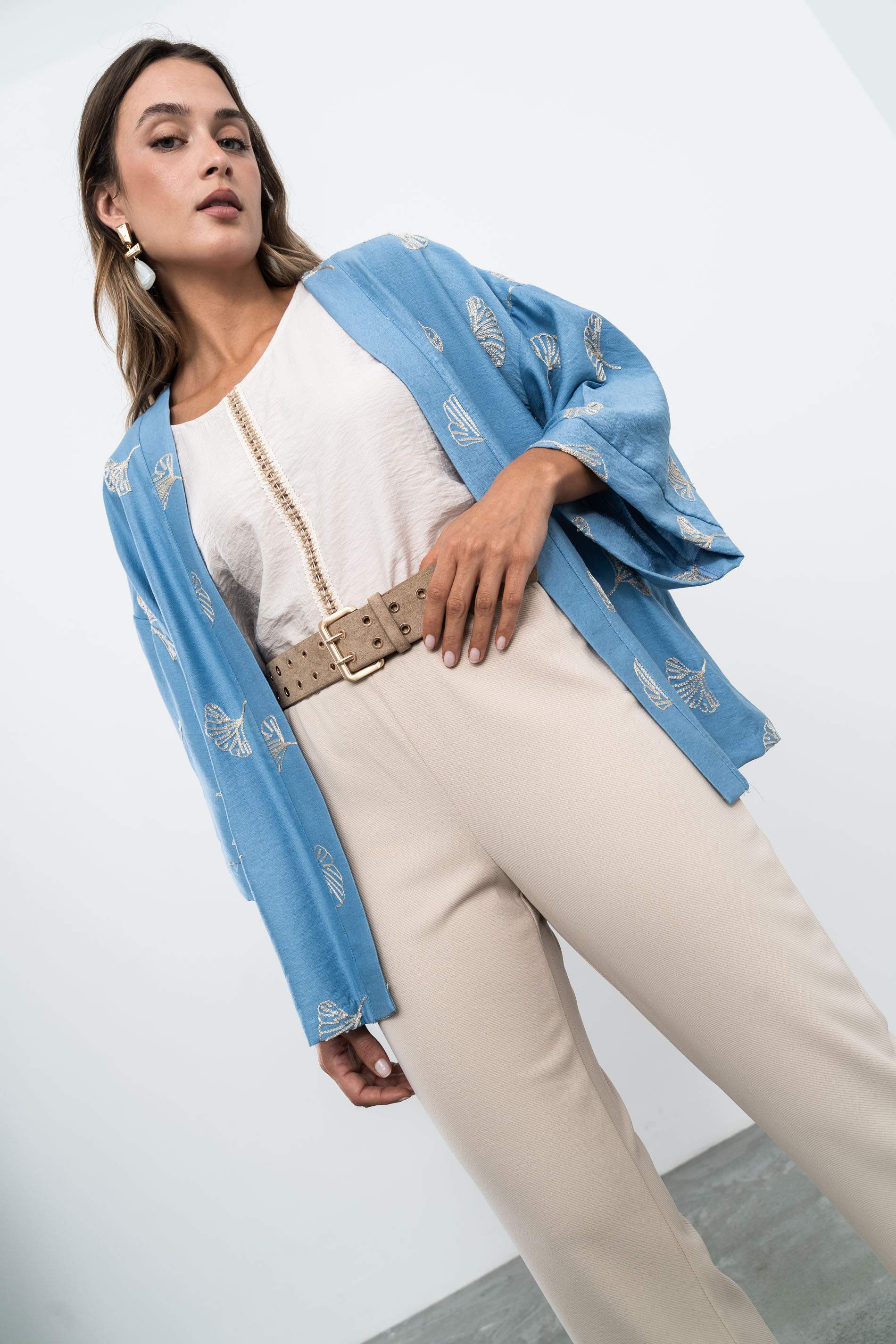 KIMONO BORDADO AZUL