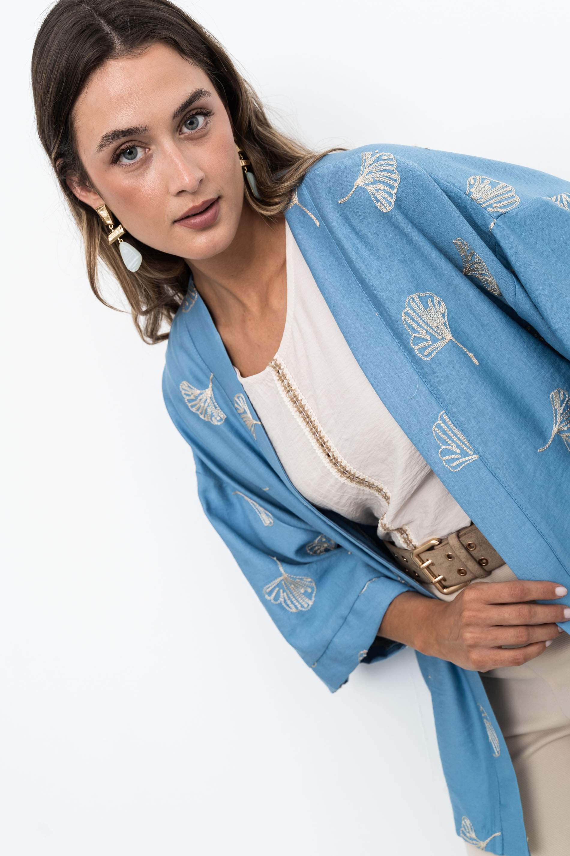 KIMONO BORDADO AZUL