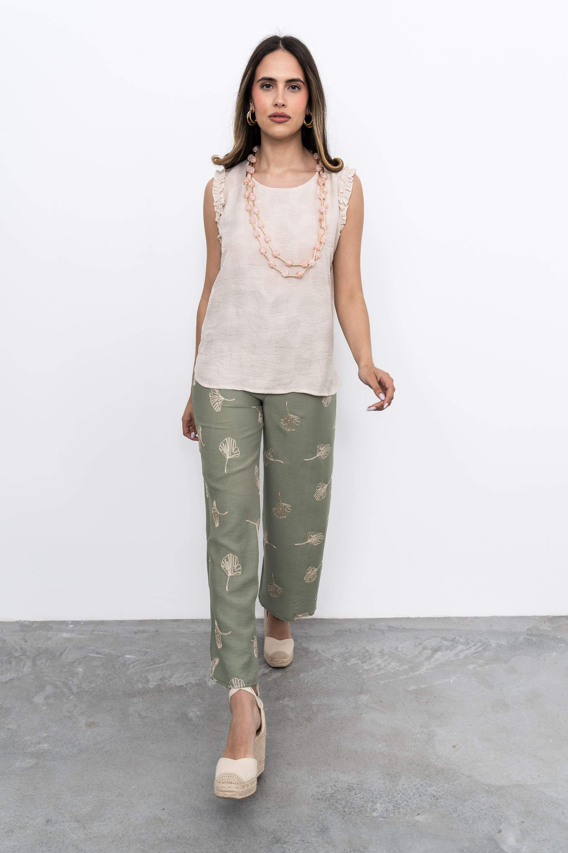 PANTALÓN BORDADO KAKI