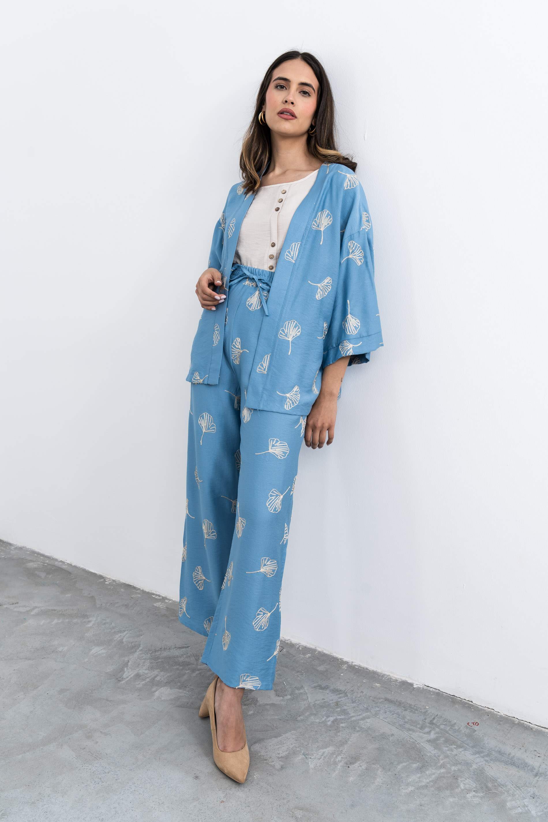 PANTALÓN BORDADO AZUL