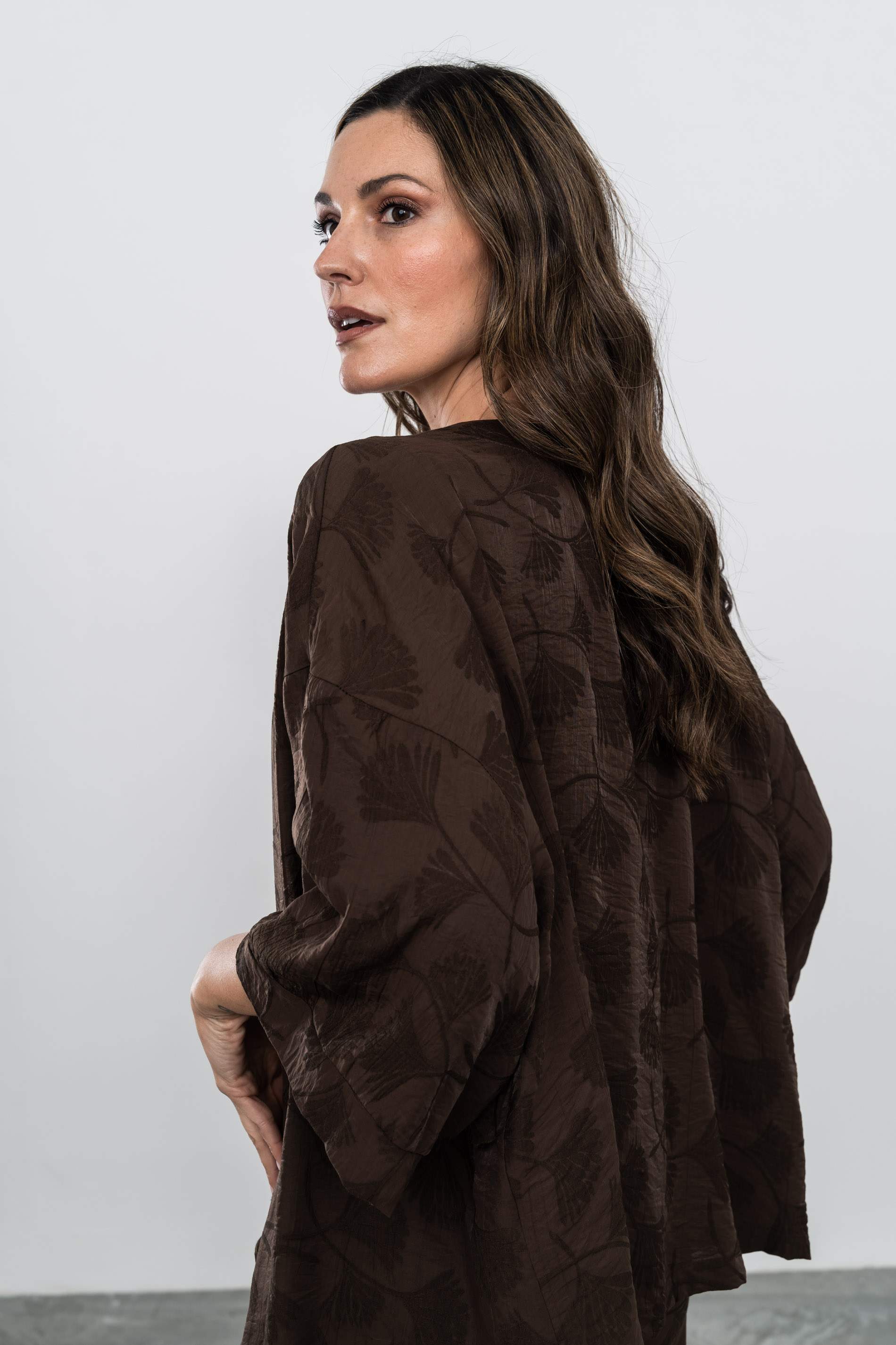 KIMONO JACQUARD PALMERAS CHOCOLATE