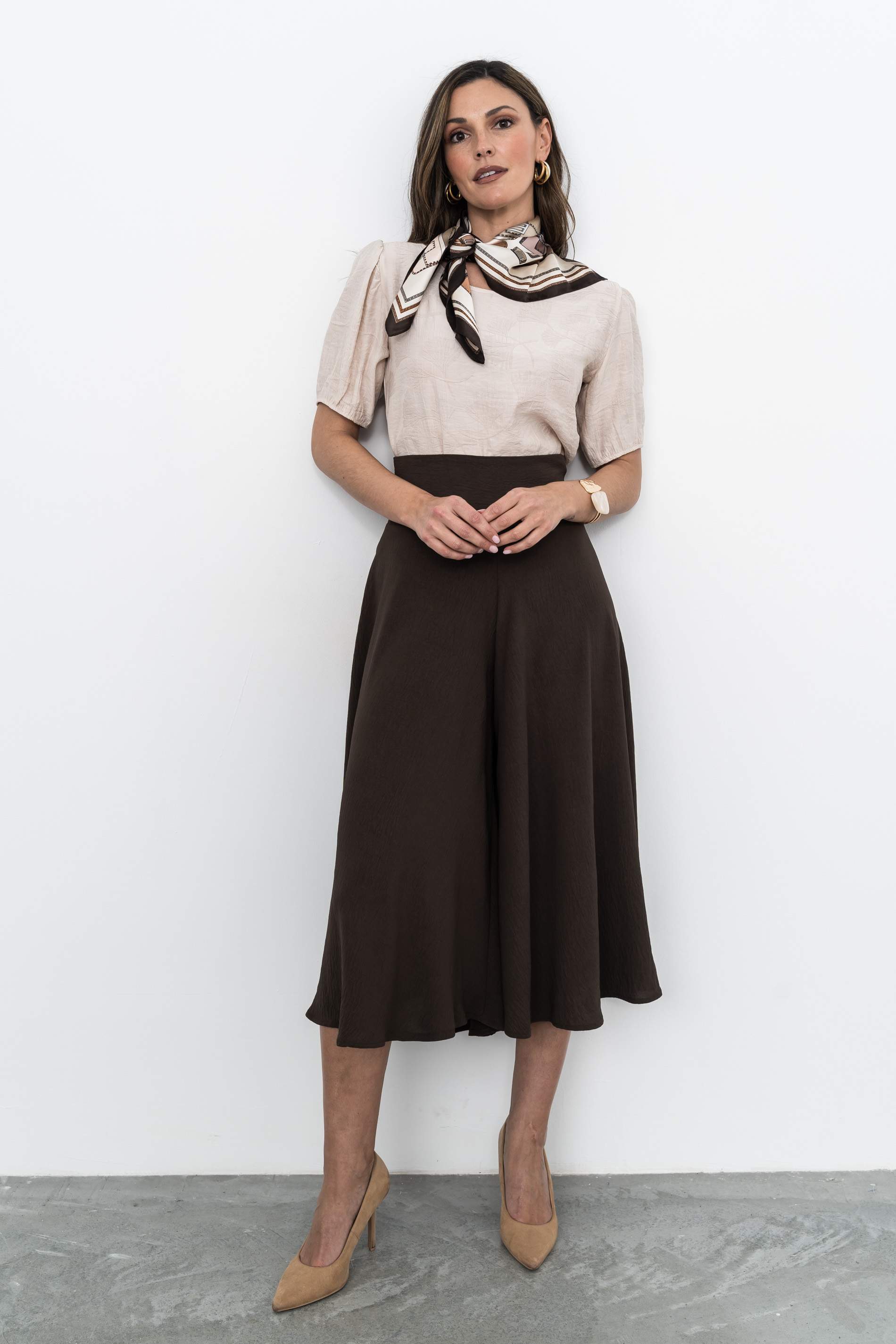 BLUSA MANGA ABULLONADA BEIGE