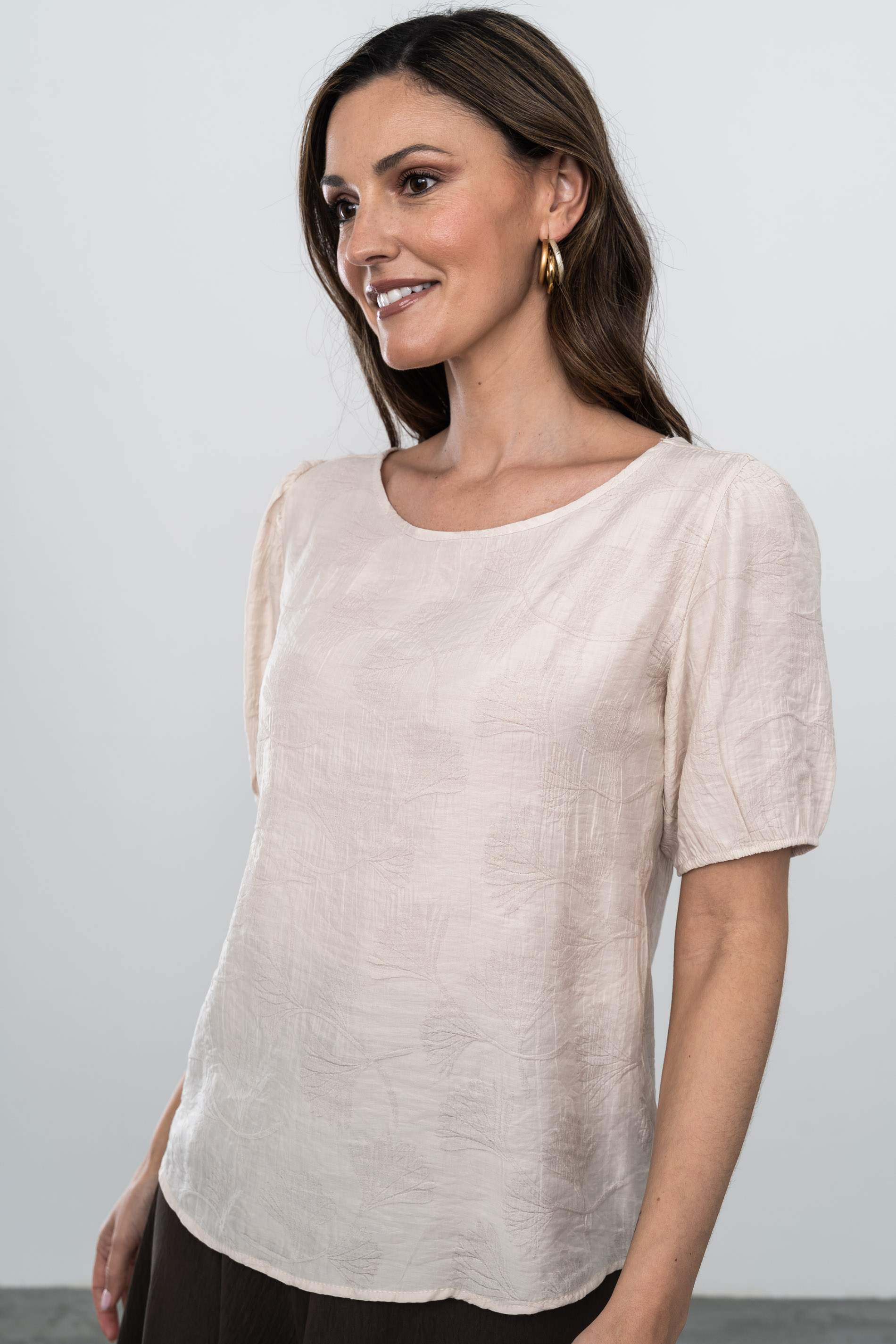 BLUSA MANGA ABULLONADA BEIGE