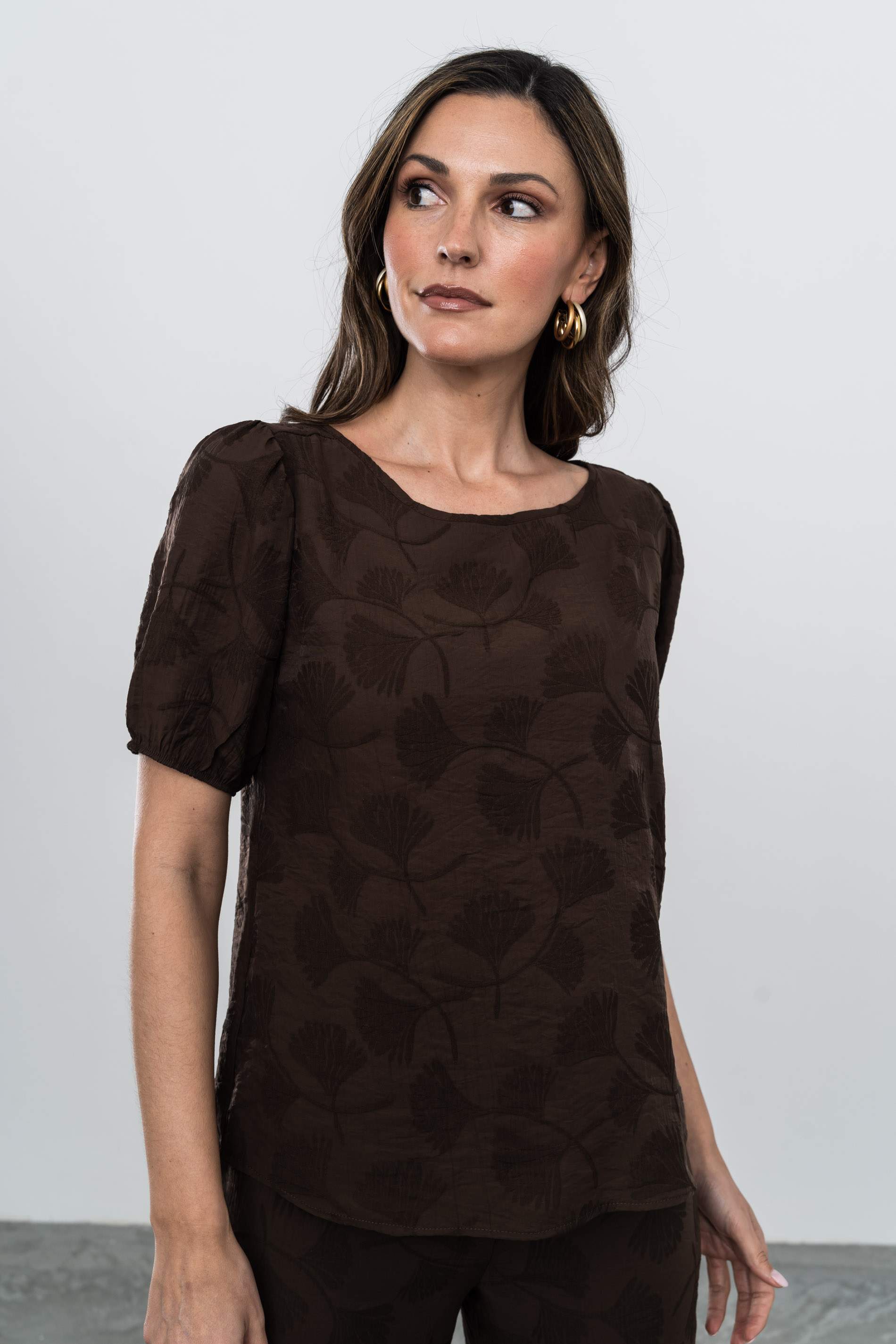 BLUSA MANGA ABULLONADA CHOCOLATE