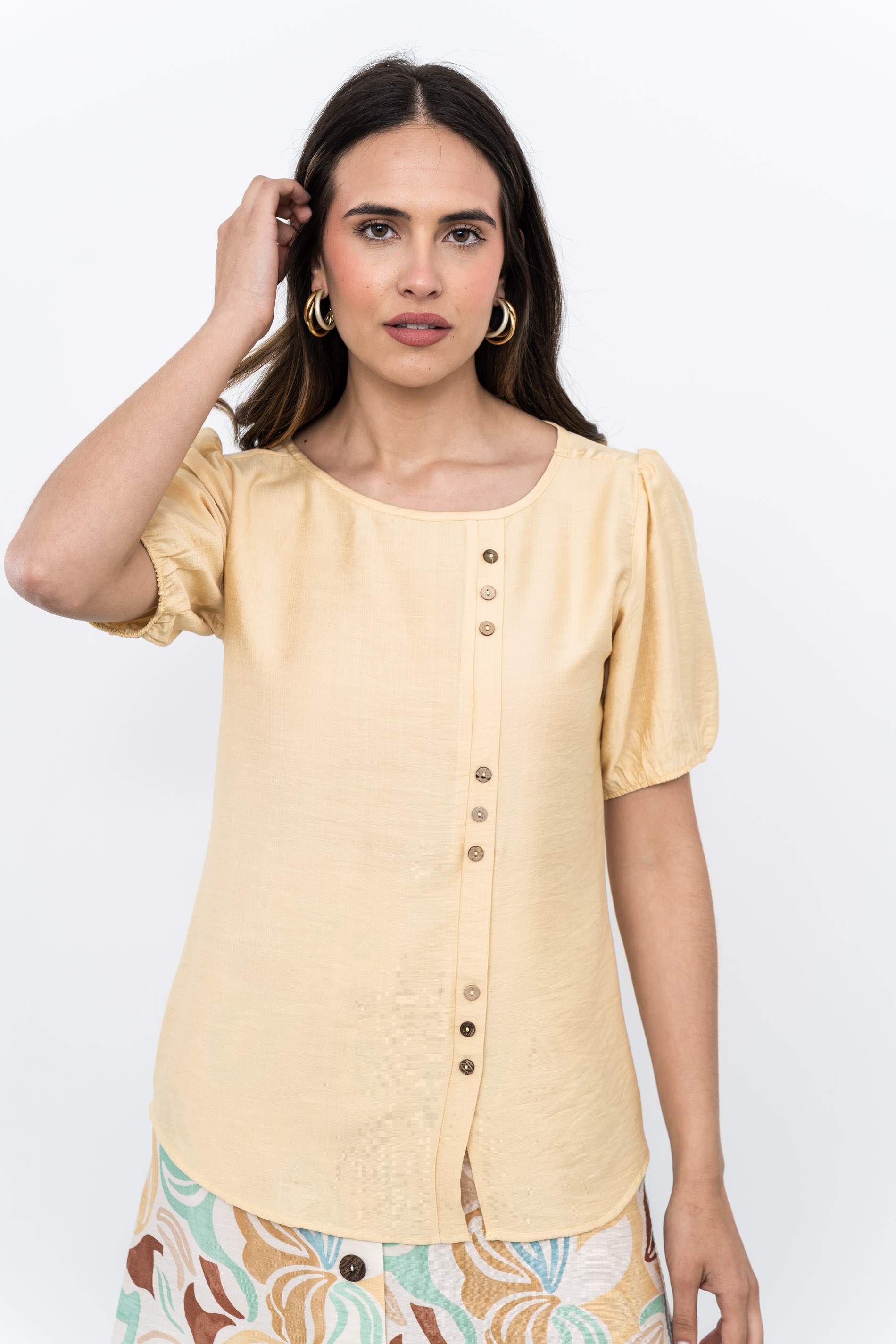 BLUSA EFECTO CRUZADO BOTONES VAINILLA