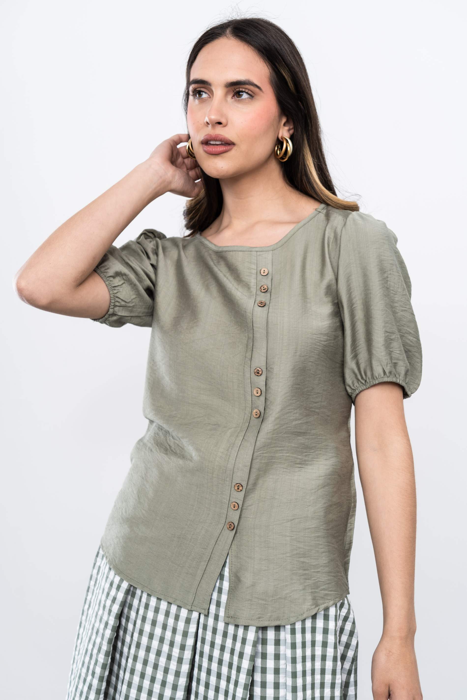 BLUSA EFECTO CRUZADO BOTONES KAKI