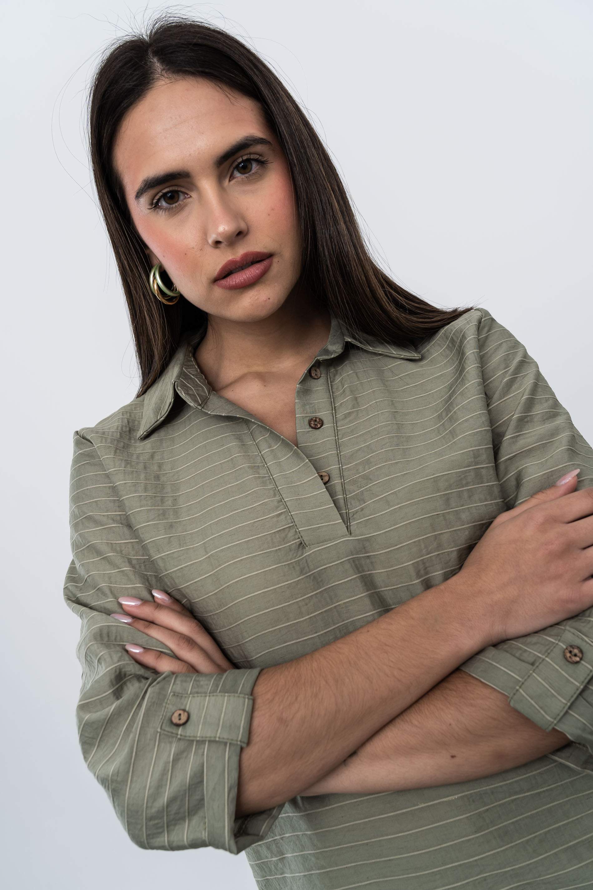 BLUSA CAMISERA TEJIDO RÚSTICO KAKI