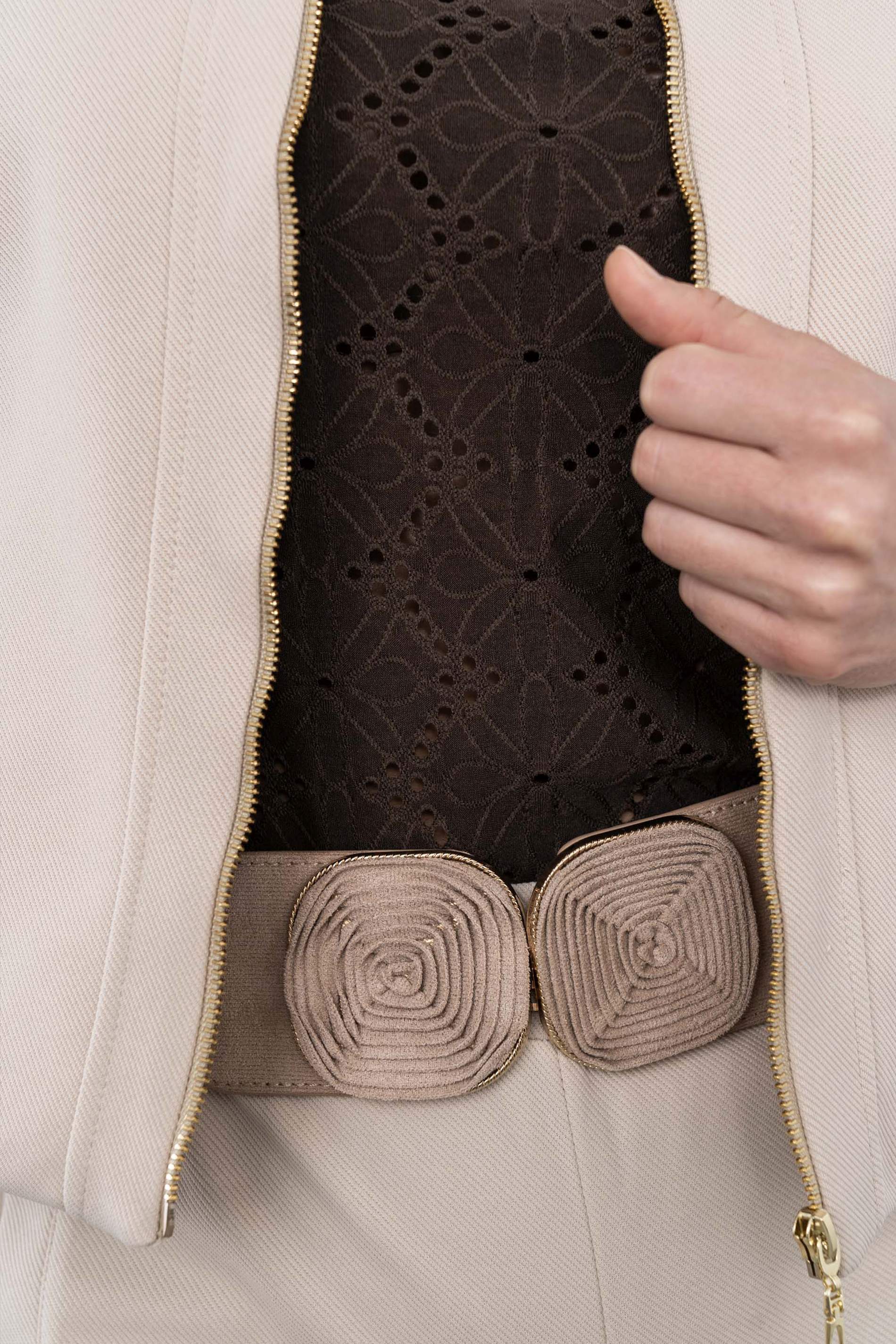 BLUSA TEJIDO PERFORADO CHOCOLATE