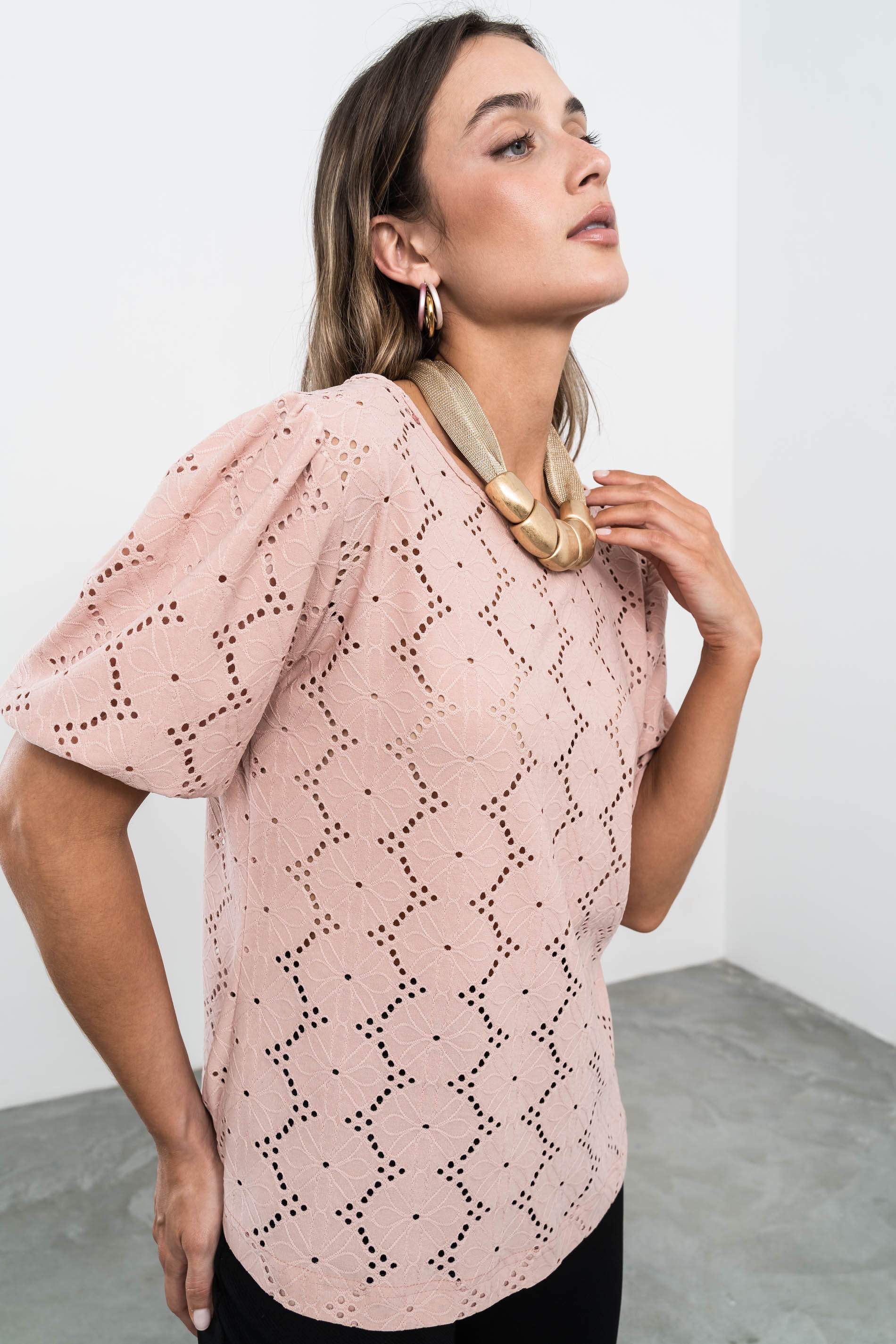 BLUSA TEJIDO PERFORADO NUDE